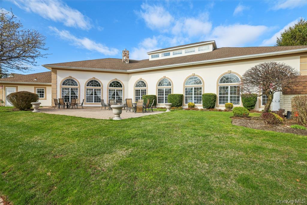 37 Constantine Way, Mount Sinai, NY 11766