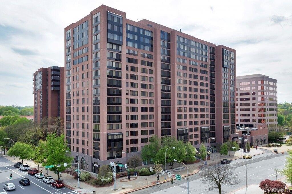 4 Martine Avenue # 617, White Plains, NY 10606