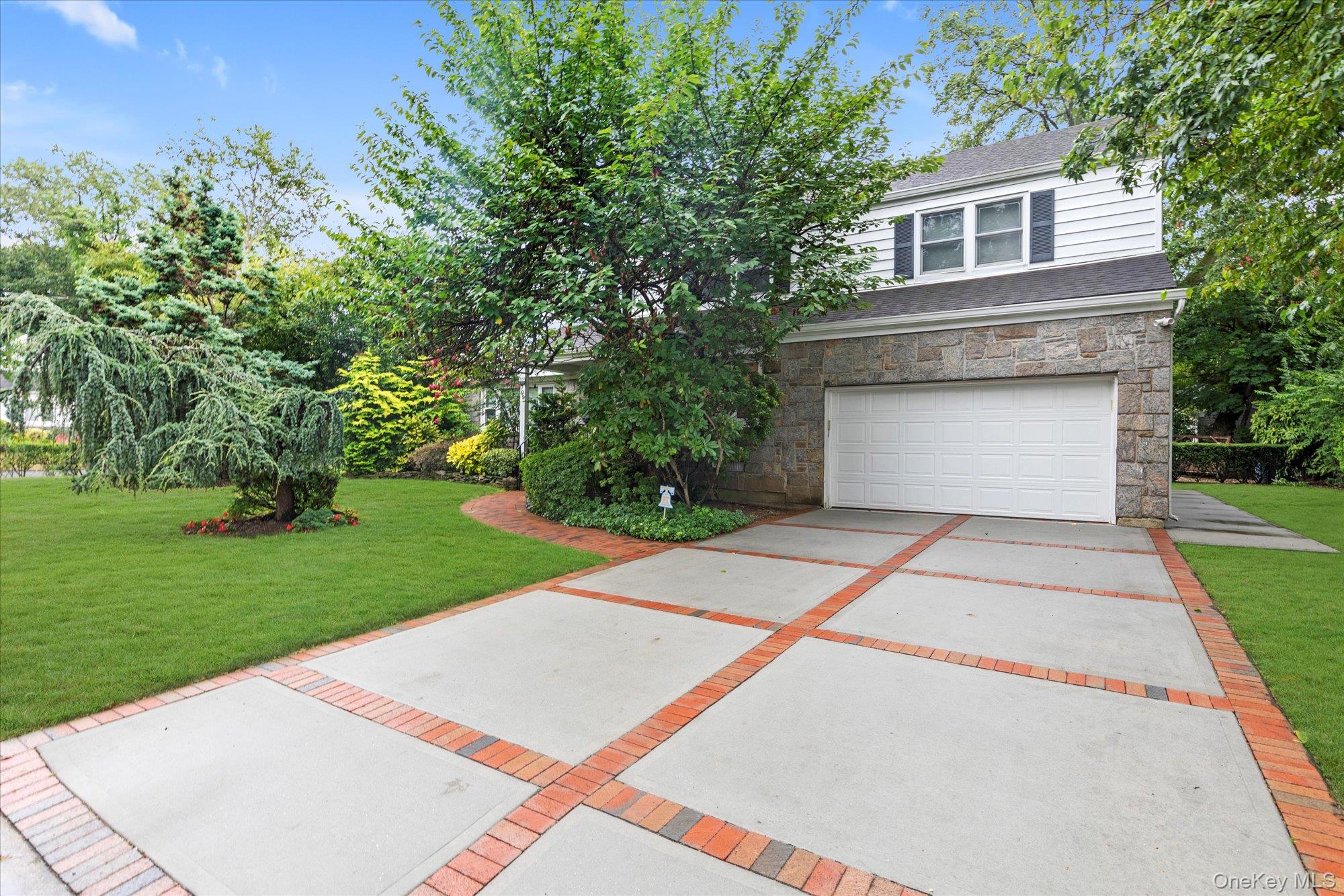 709 Carlyle Street, Woodmere, NY 11598