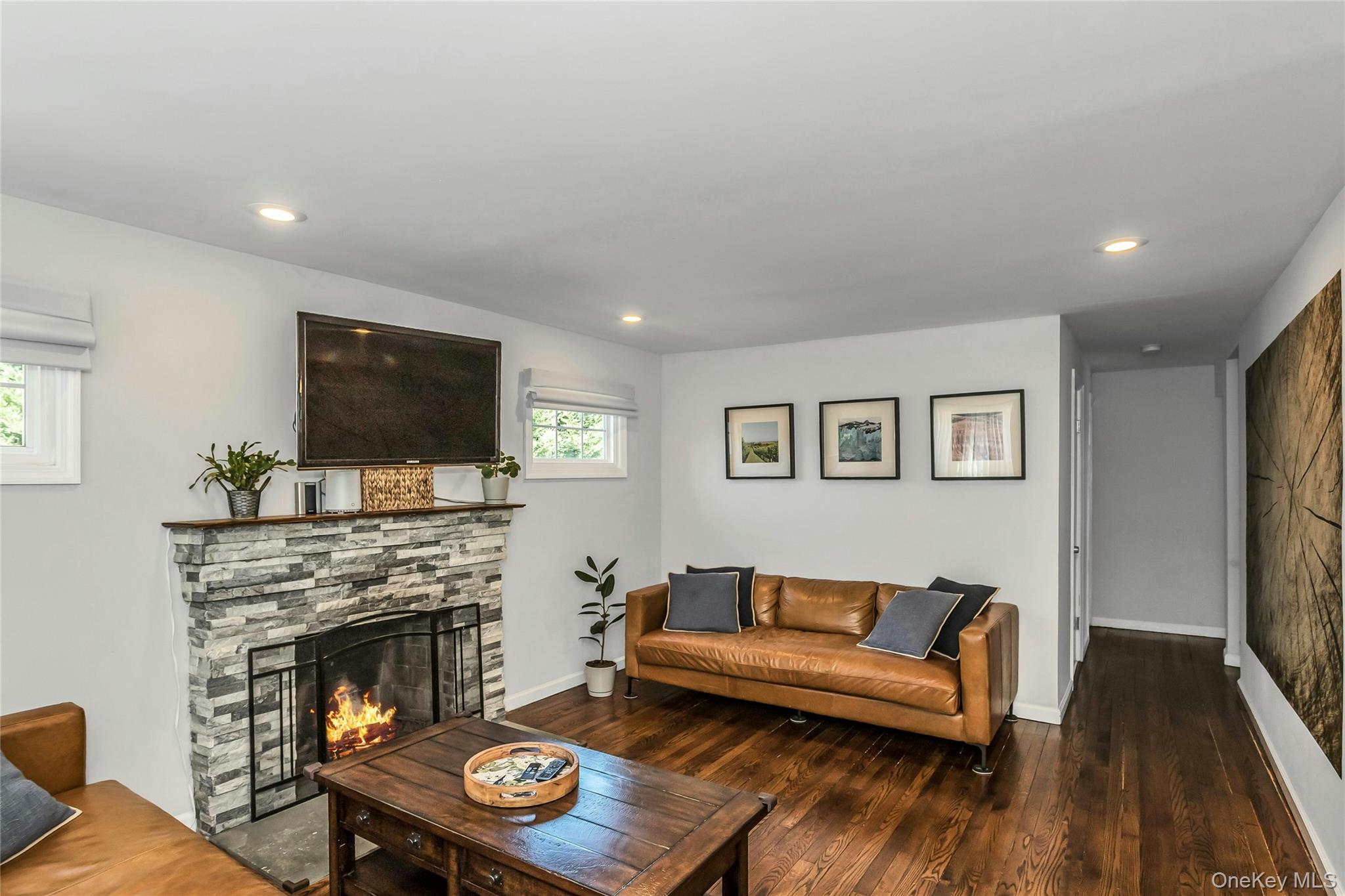 106 Scarcliffe Drive, Malverne, NY 11565