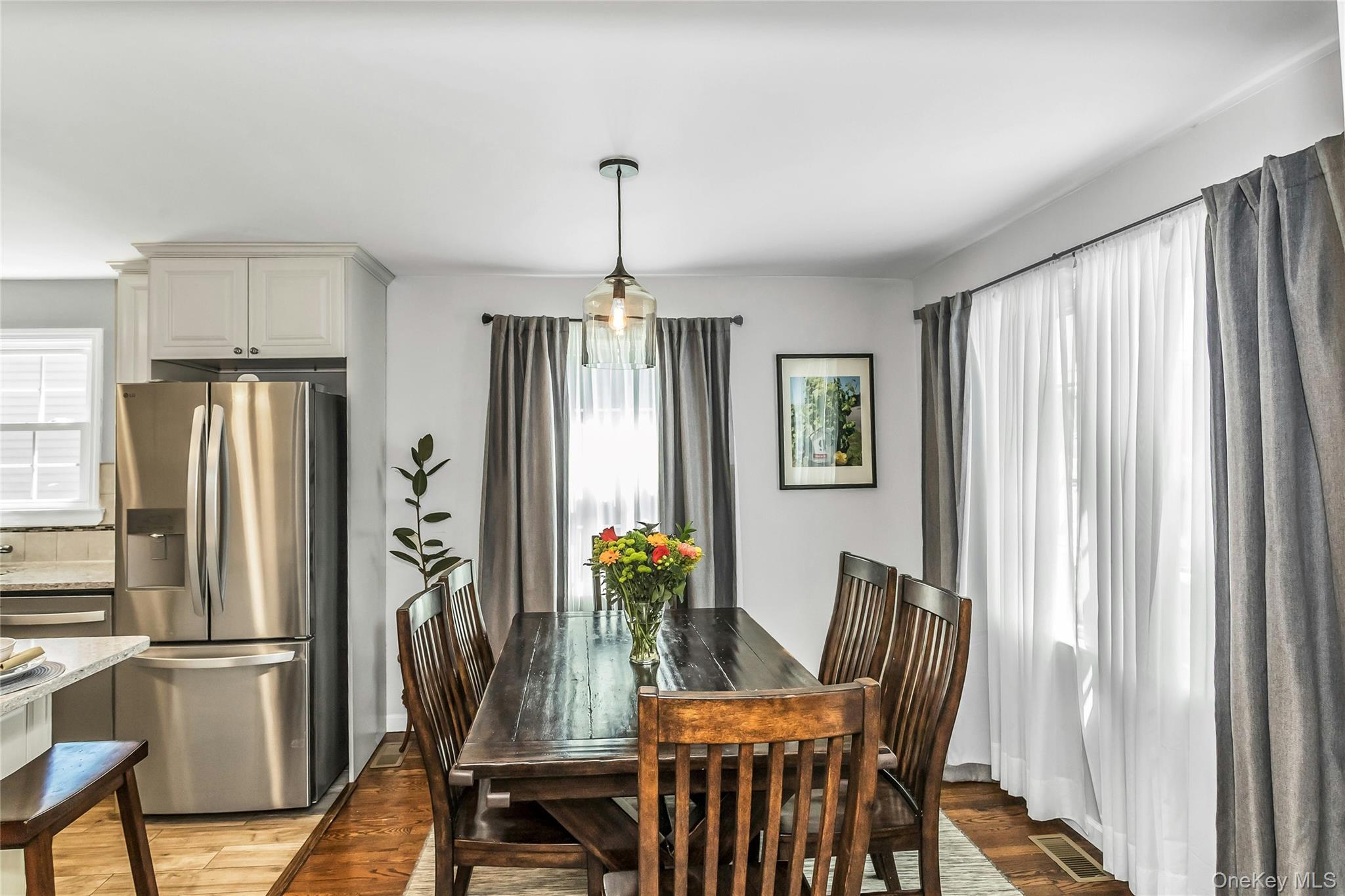 106 Scarcliffe Drive, Malverne, NY 11565