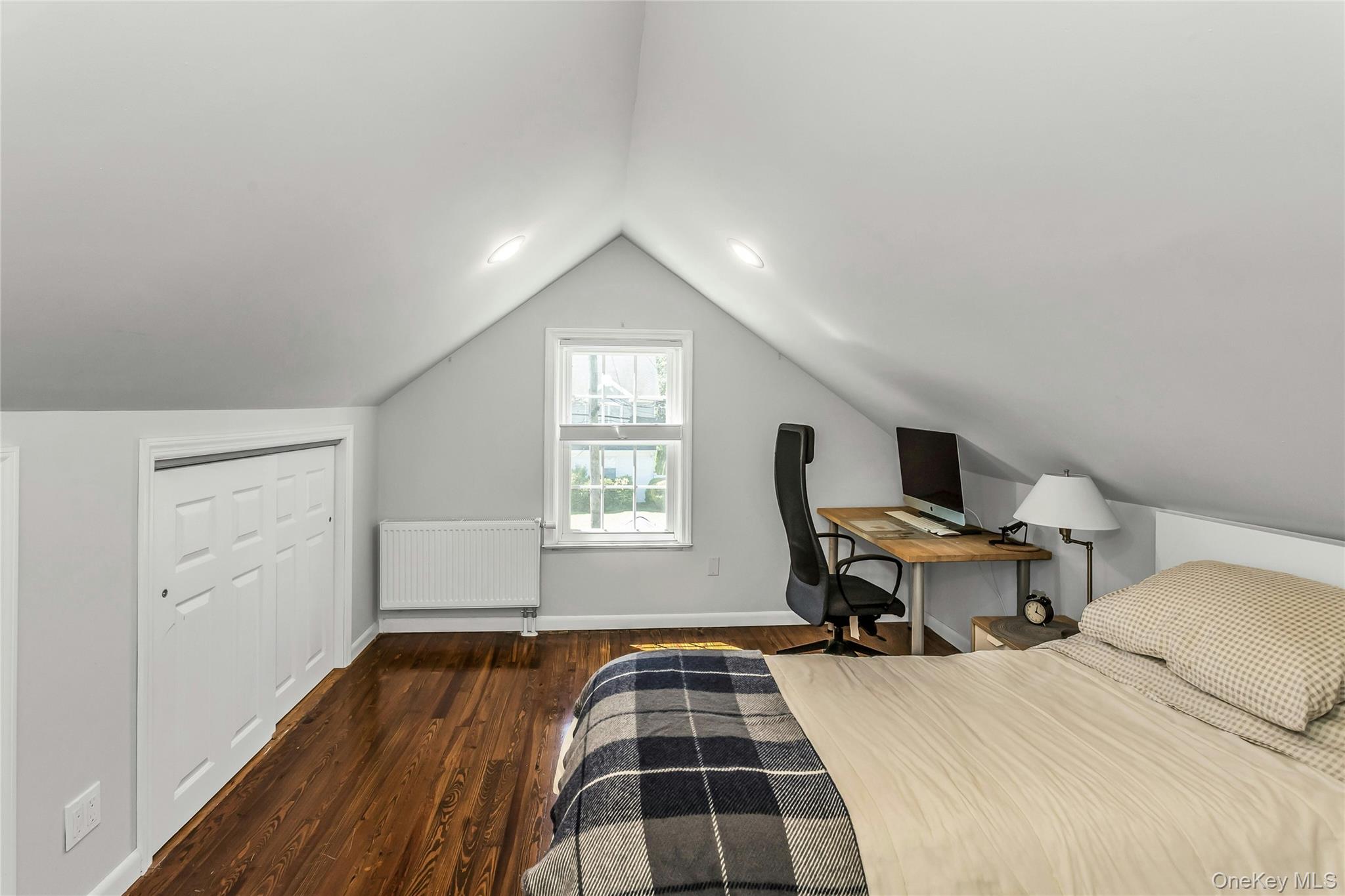 106 Scarcliffe Drive, Malverne, NY 11565