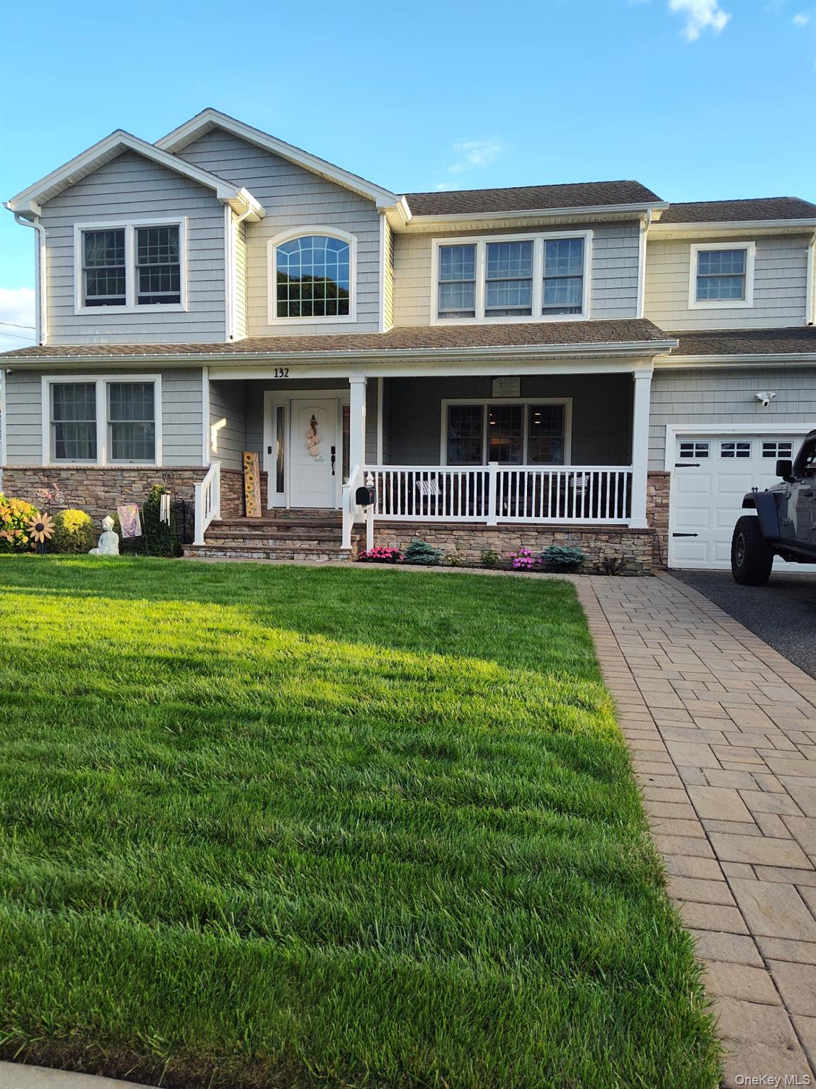 132 Walnut Street, Massapequa Park, NY 11762