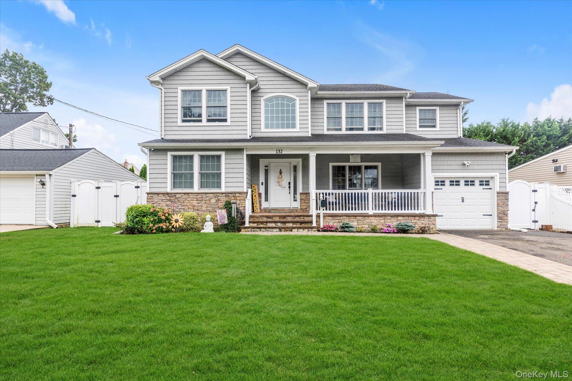 132 Walnut Street, Massapequa Park, NY 11762