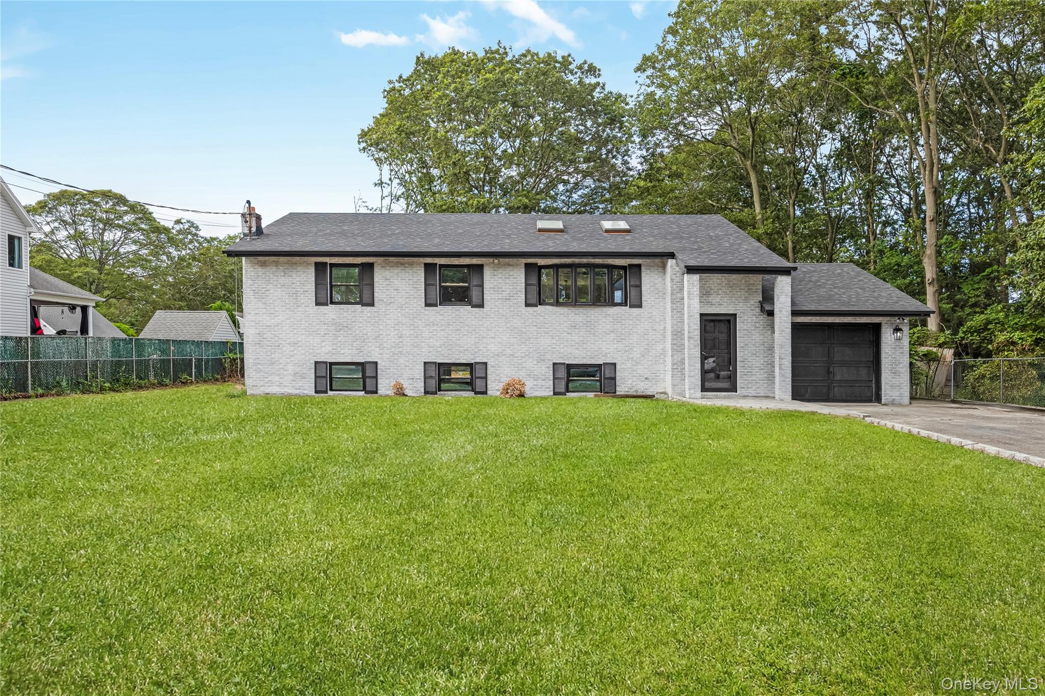 101 Crestwood Drive, Shirley, NY 11967