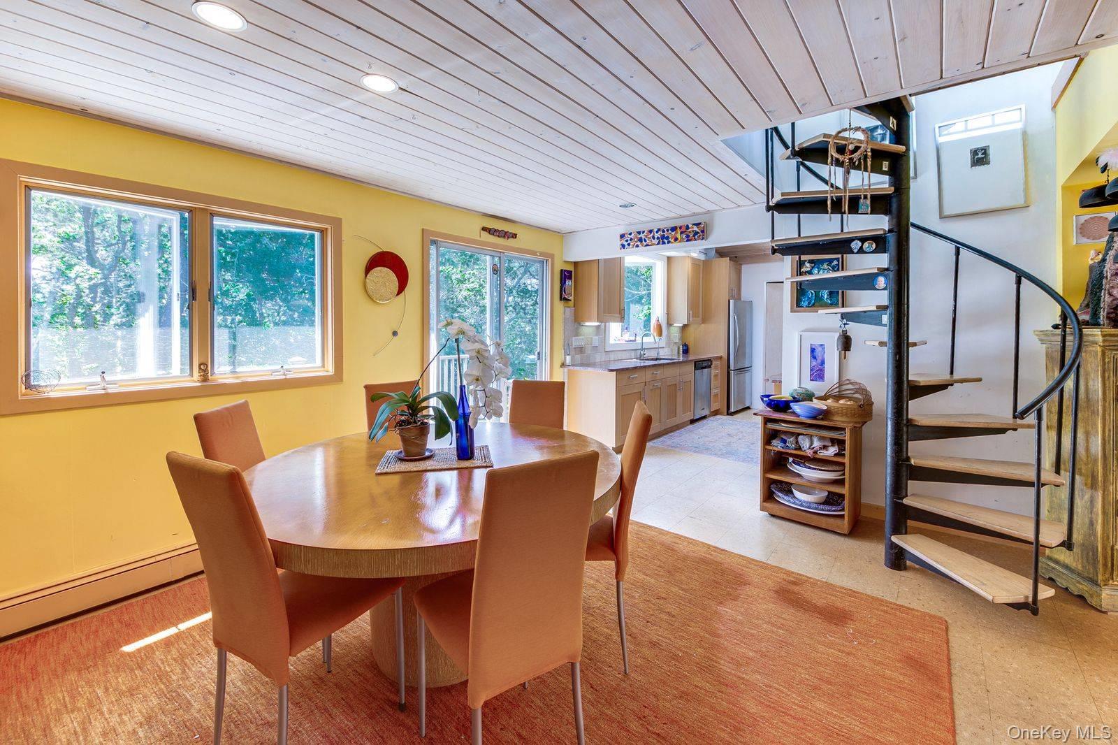 320 Shore Road, Amagansett, NY 11930