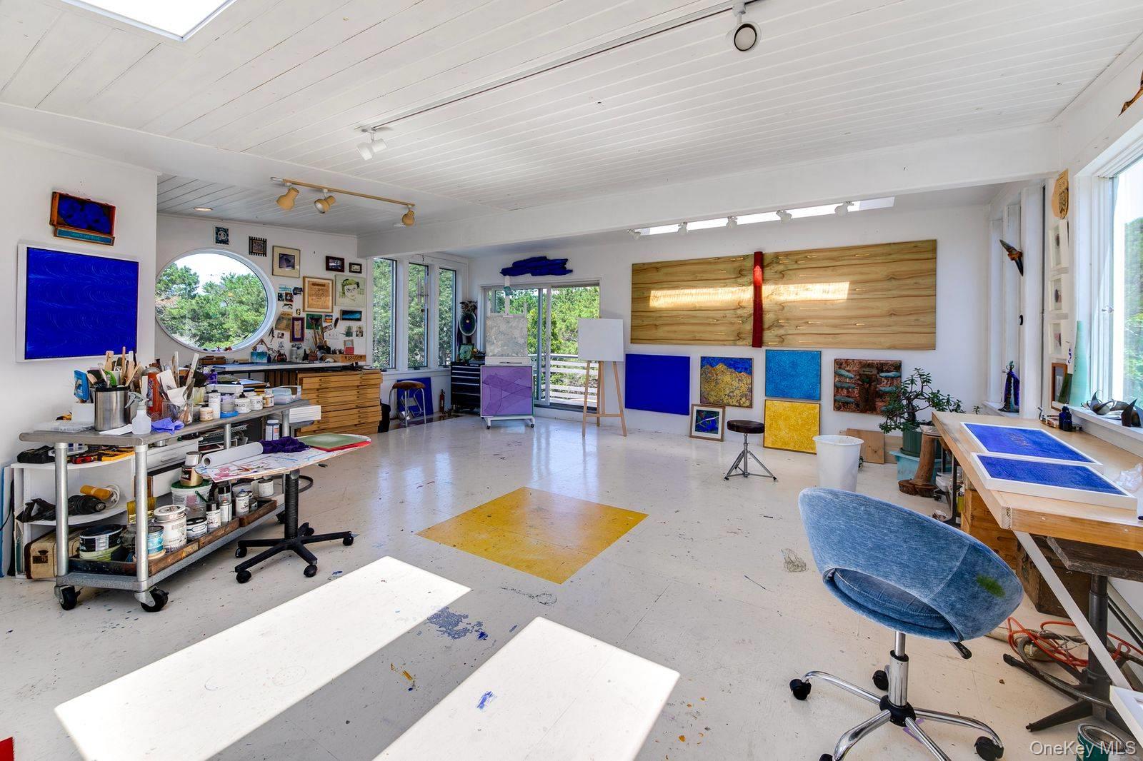 320 Shore Road, Amagansett, NY 11930