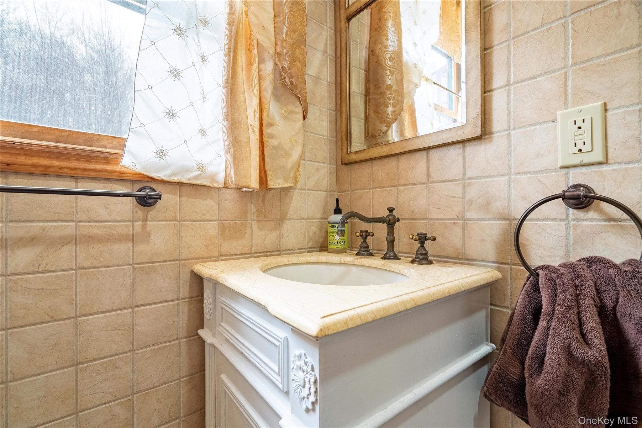 987 Hurd Road, Swan Lake, NY 12783