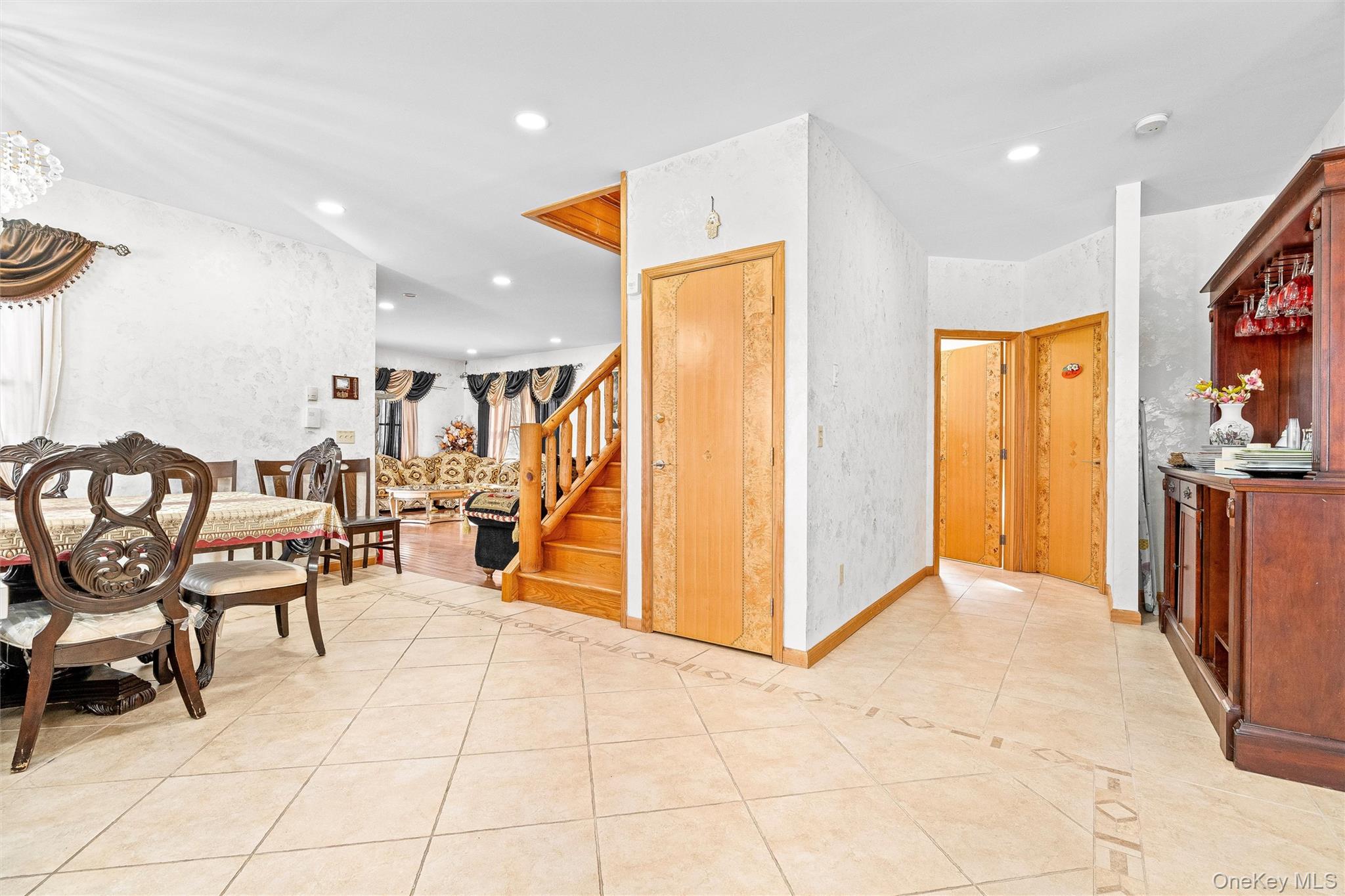 987 Hurd Road, Swan Lake, NY 12783