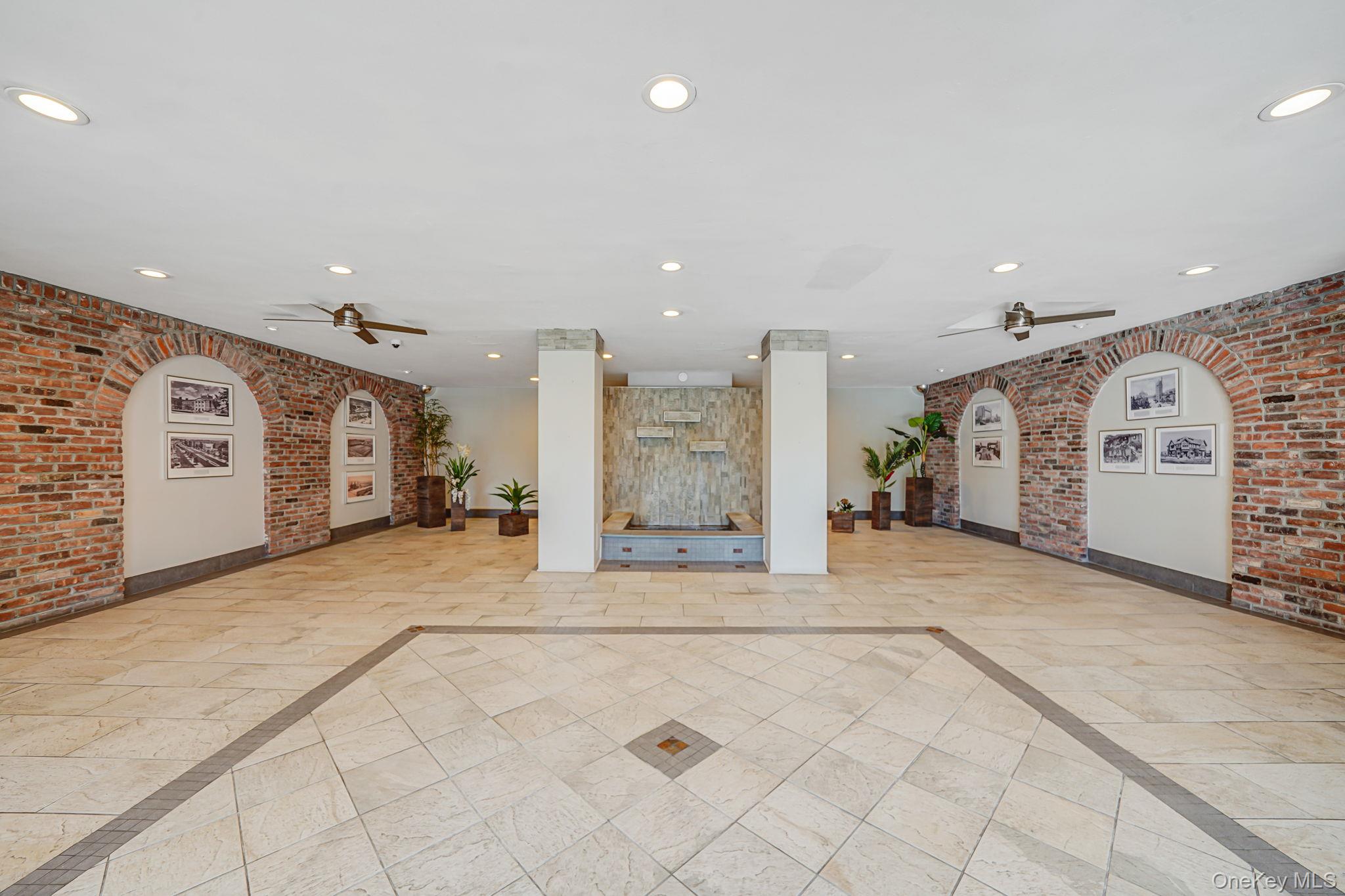 67-50 Thornton Place # 4U, Forest Hills, NY 11375