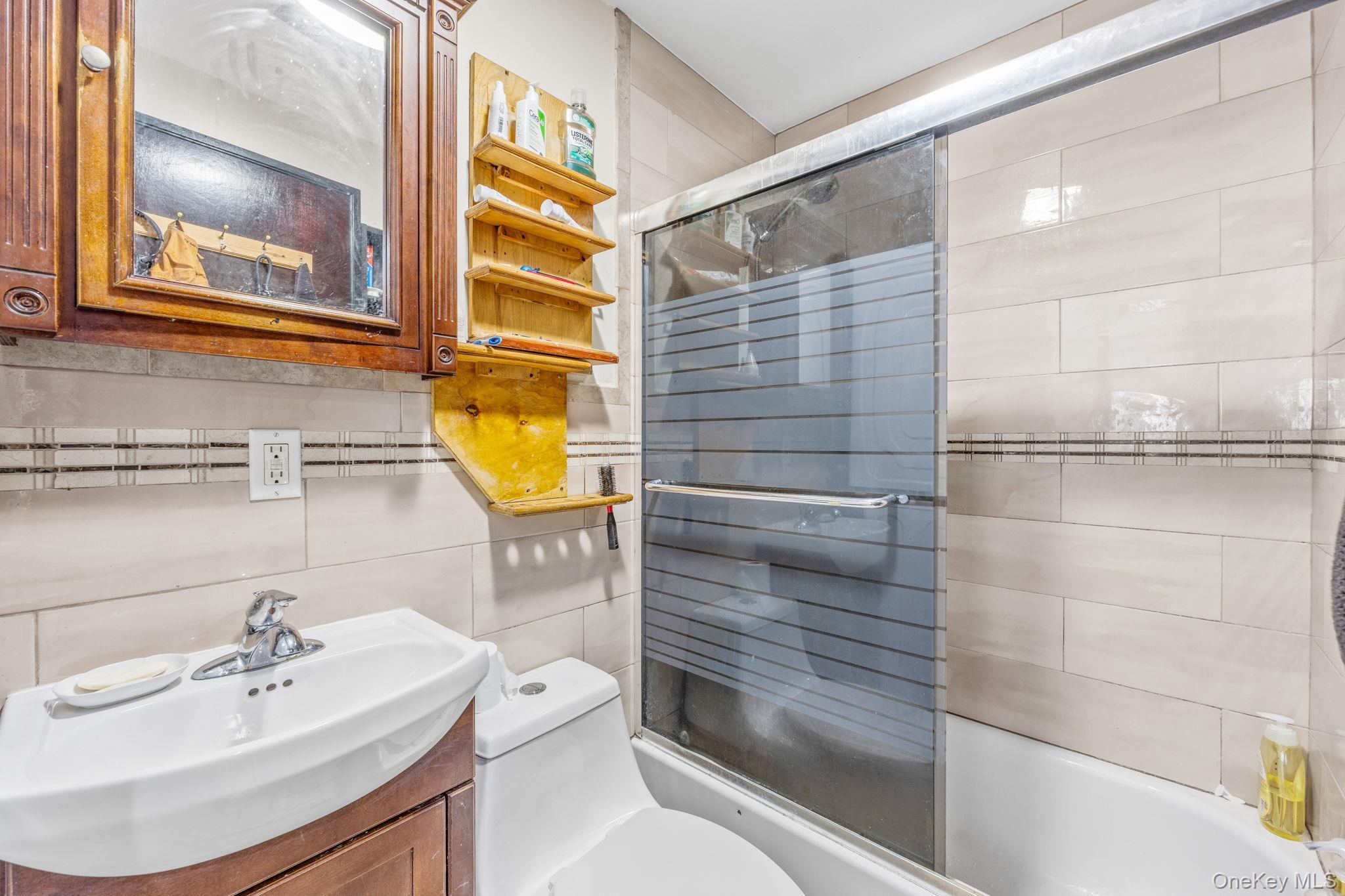 4239 Elbertson Street, Elmhurst, NY 11373