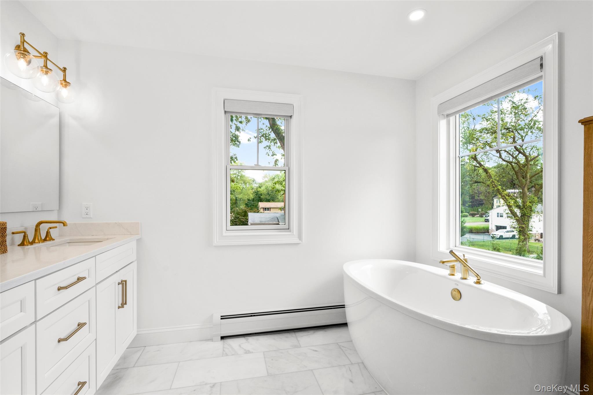 28 Pvt Del Regno Court, Blauvelt, NY 10913