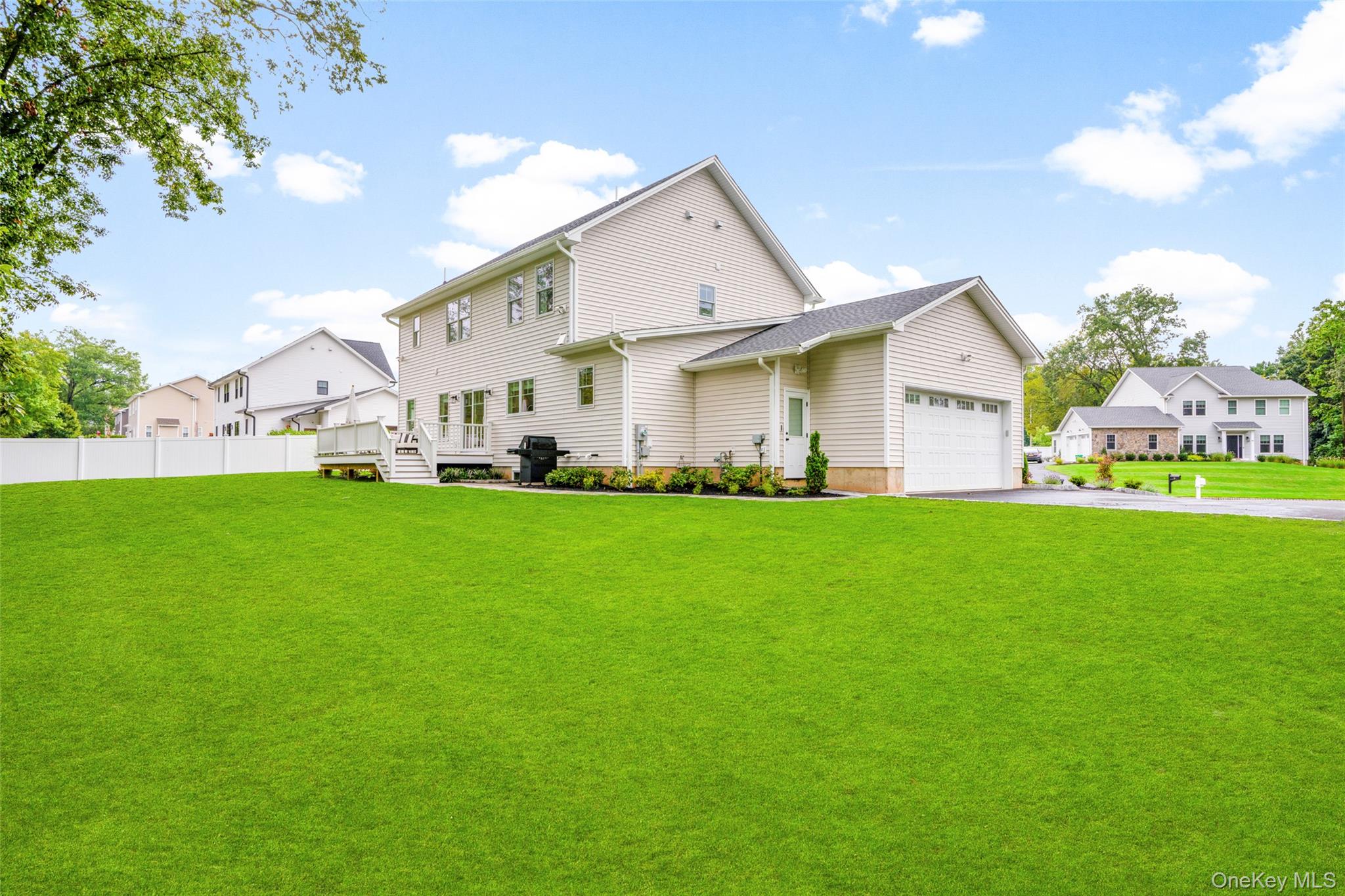 28 Pvt Del Regno Court, Blauvelt, NY 10913