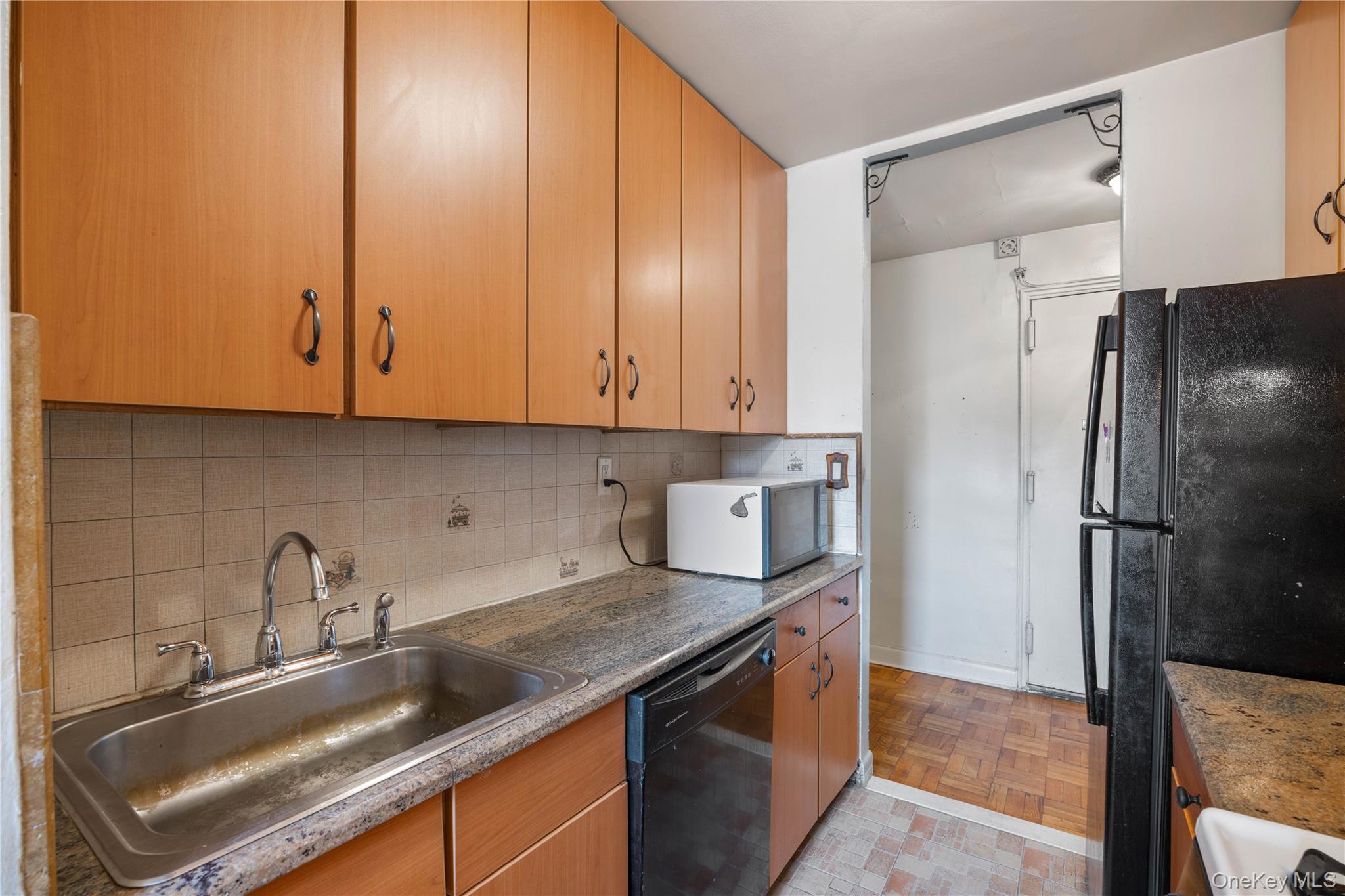 1304 Midland Avenue # C20, Yonkers, NY 10704