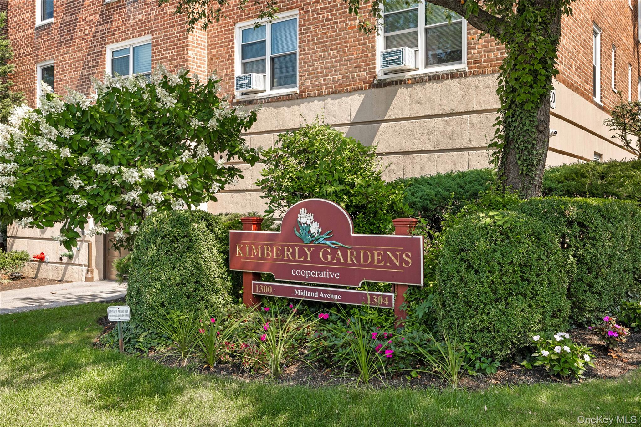 1304 Midland Avenue # C20, Yonkers, NY 10704