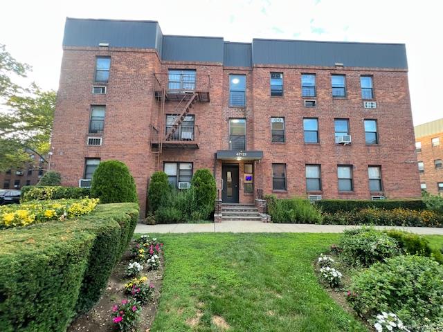 47-21 215 Place # 1C, Bayside, NY 11364