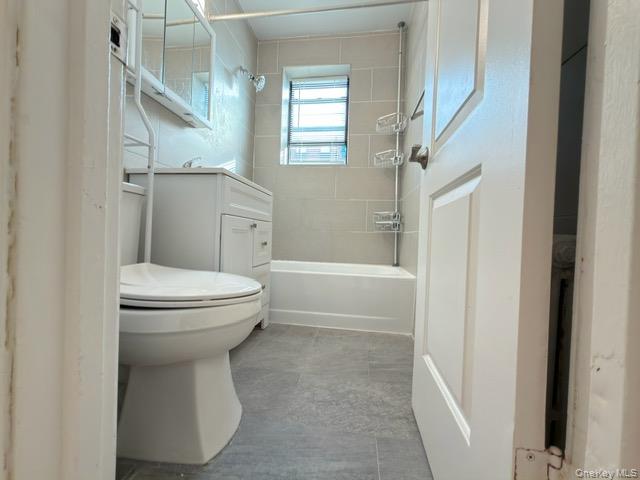 47-21 215 Place # 1C, Bayside, NY 11364