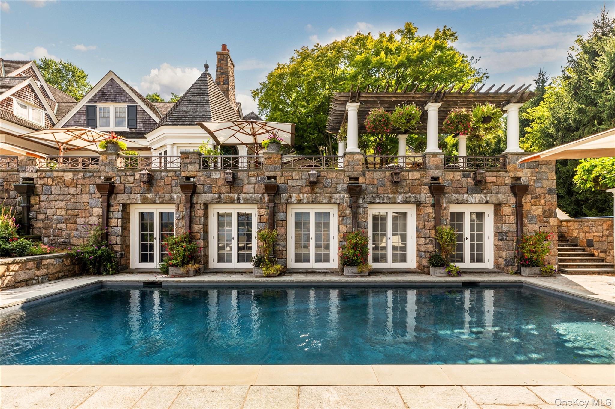 227 Dock Lane, Great Neck, NY 11024