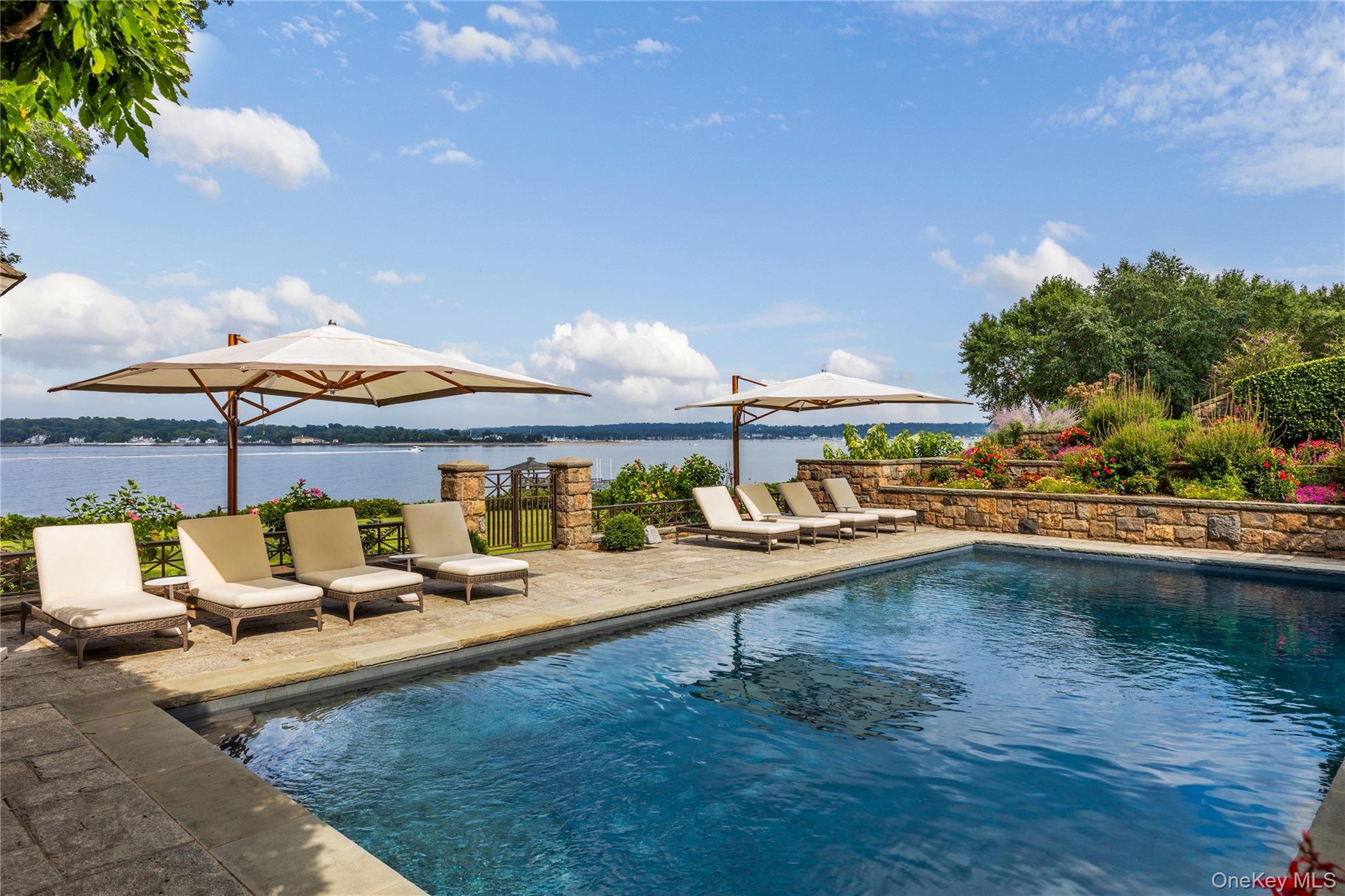 227 Dock Lane, Great Neck, NY 11024