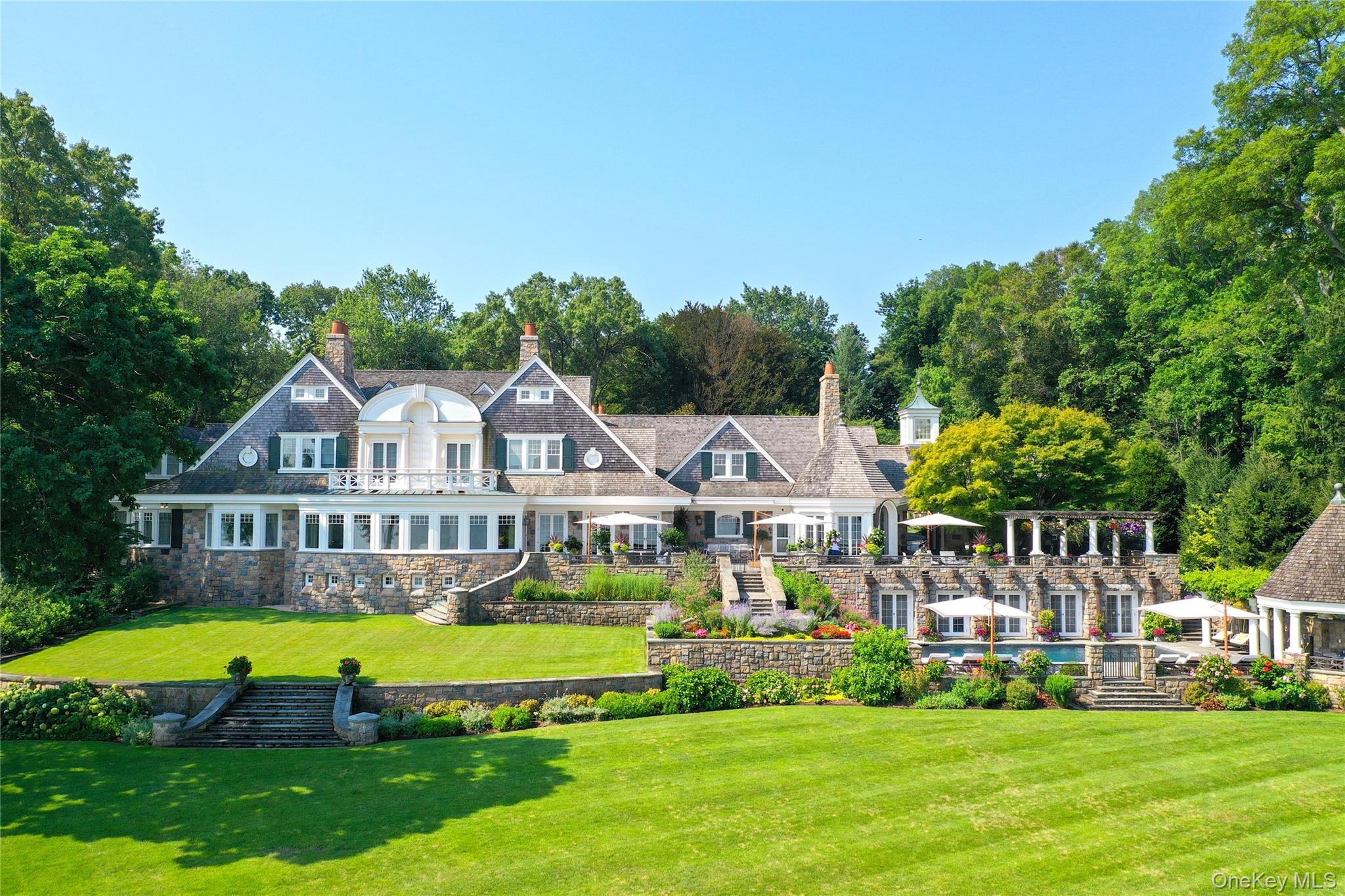 227 Dock Lane, Great Neck, NY 11024