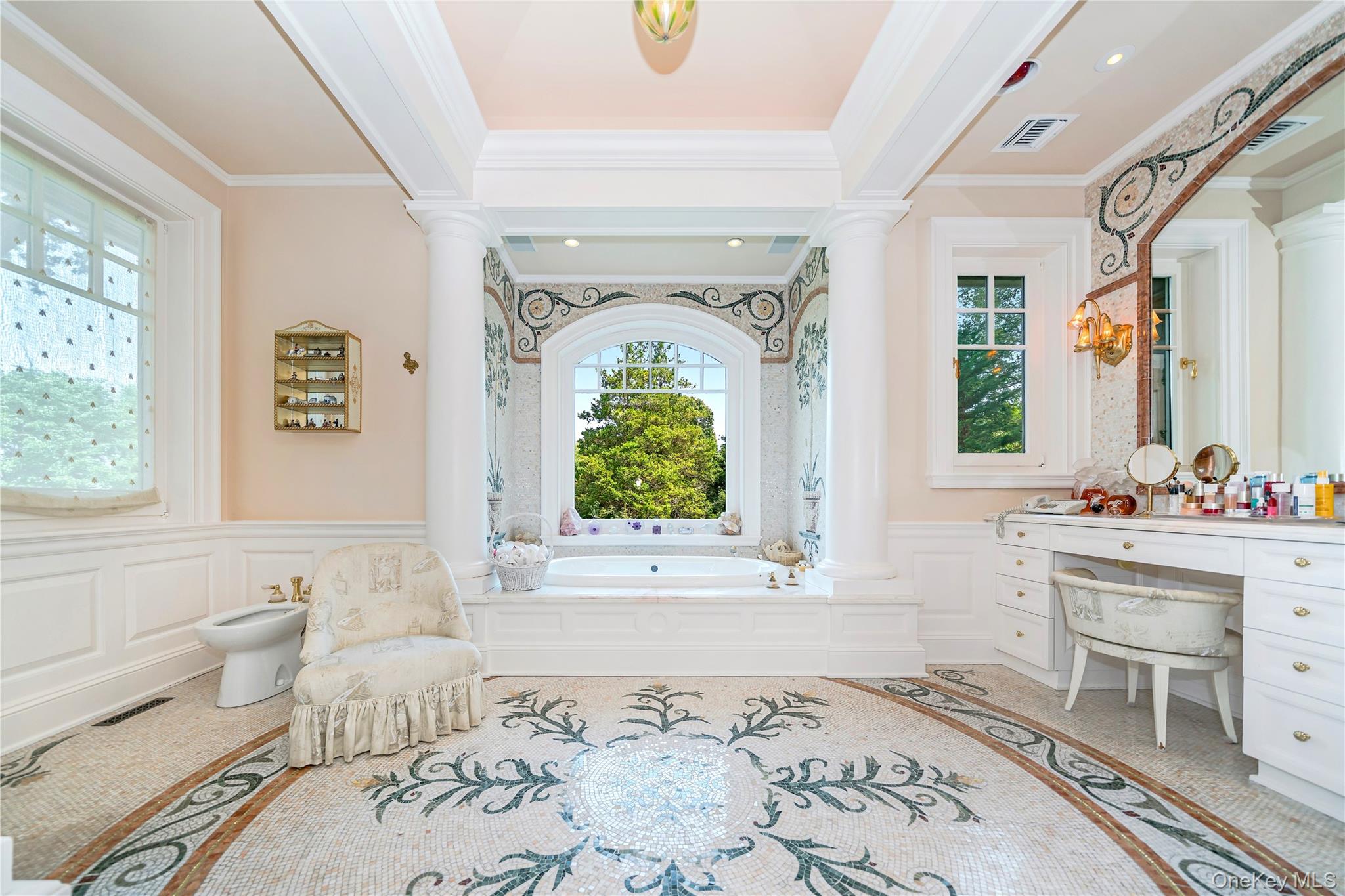 227 Dock Lane, Great Neck, NY 11024