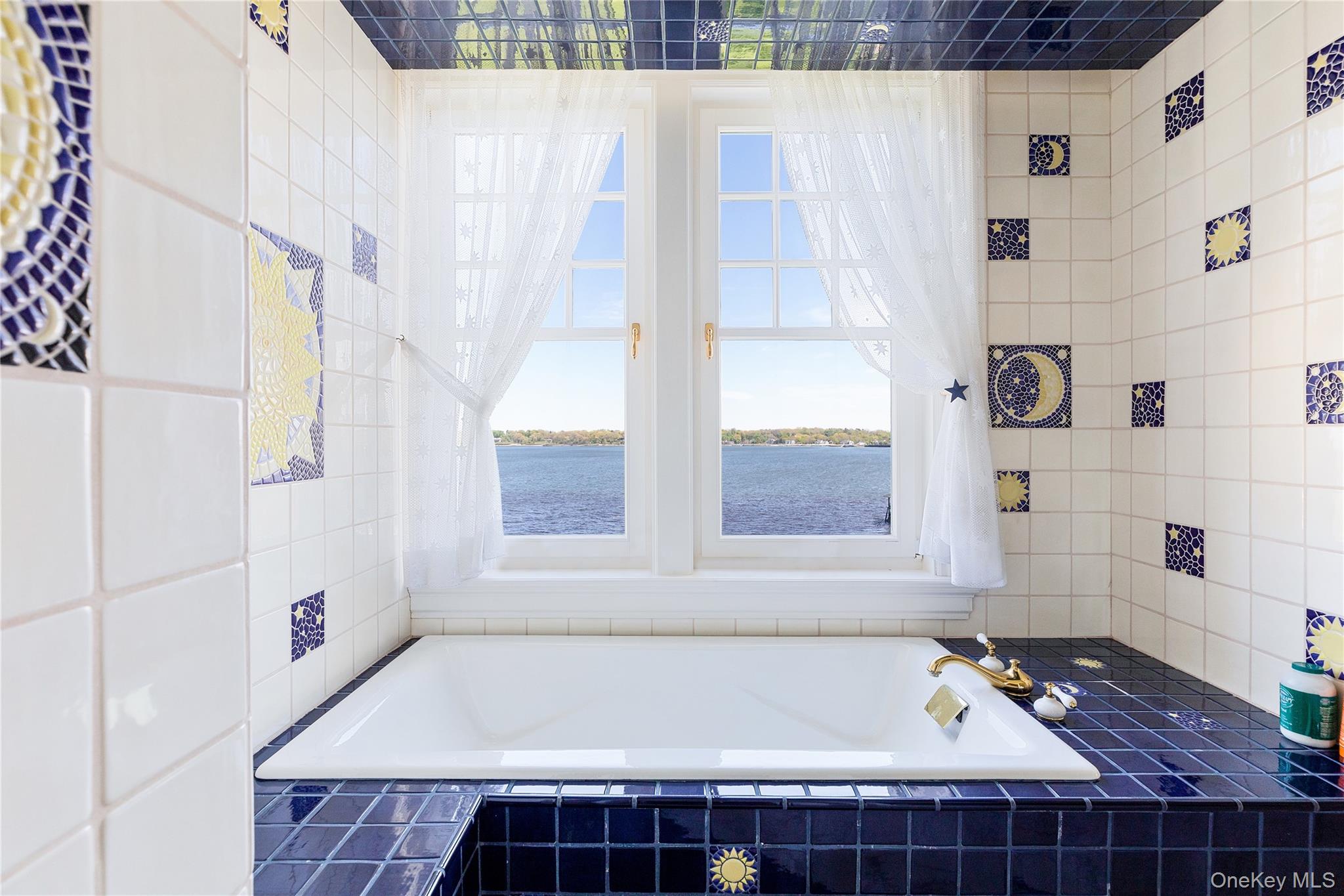 227 Dock Lane, Great Neck, NY 11024