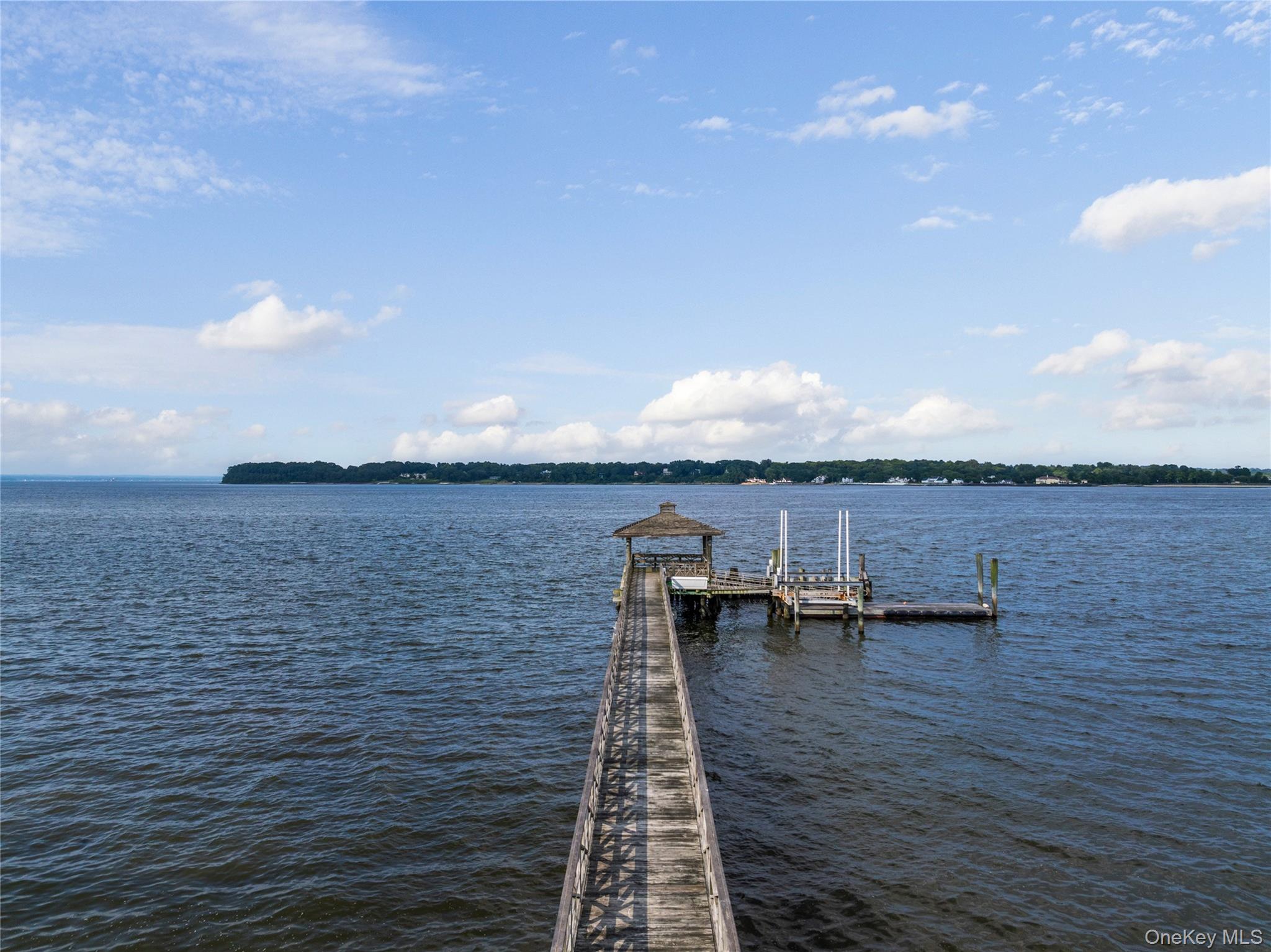 227 Dock Lane, Great Neck, NY 11024