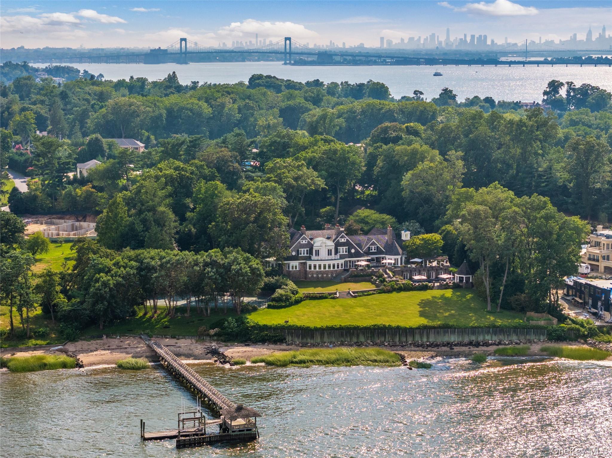 227 Dock Lane, Great Neck, NY 11024