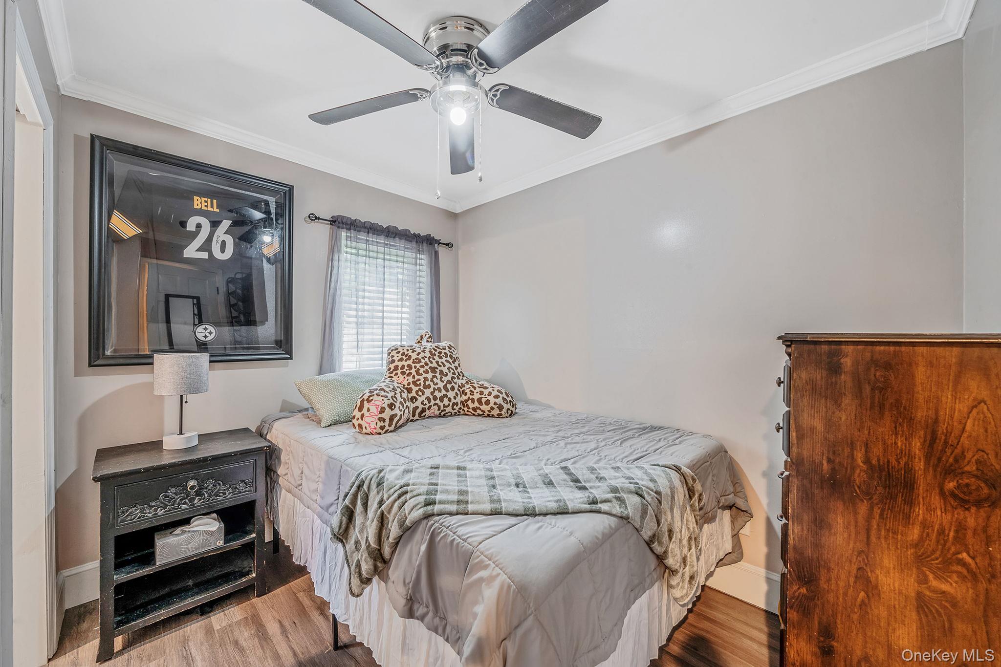 10 Roy Avenue, West Islip, NY 11795