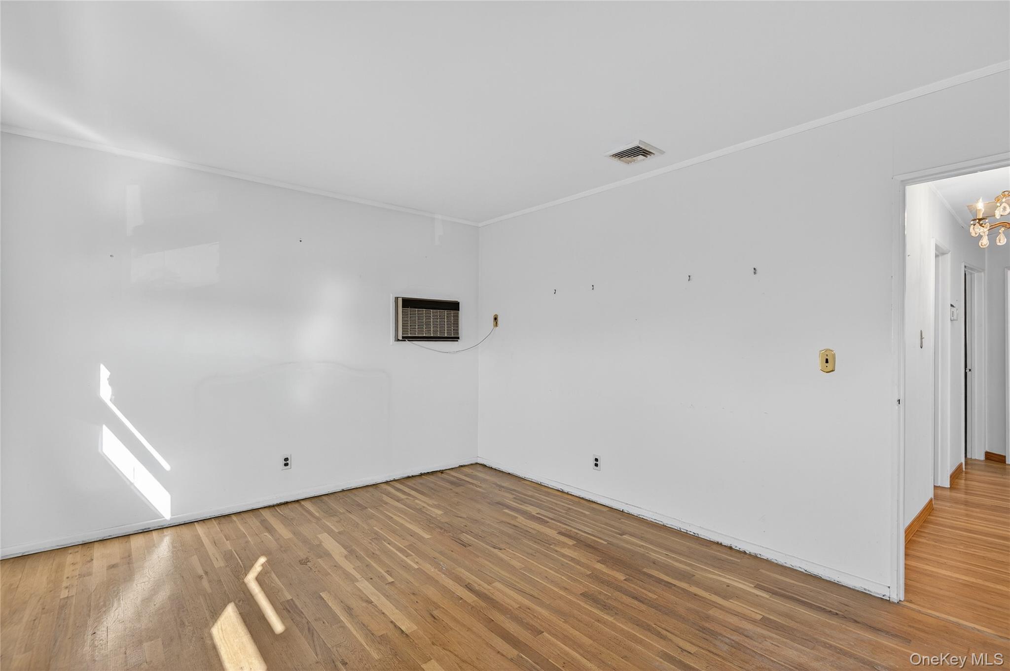 4129 Duff Place, Seaford, NY 11783