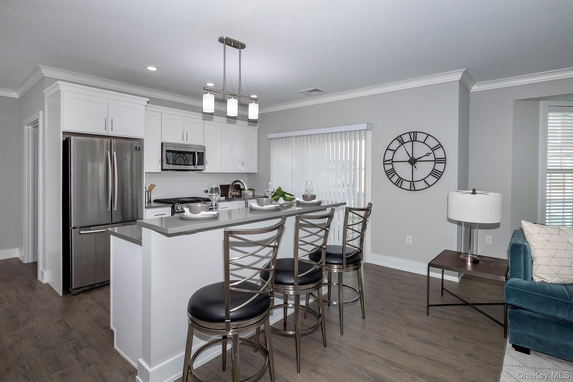 75 Circle Drive # 91-101, Central Islip, NY 11722