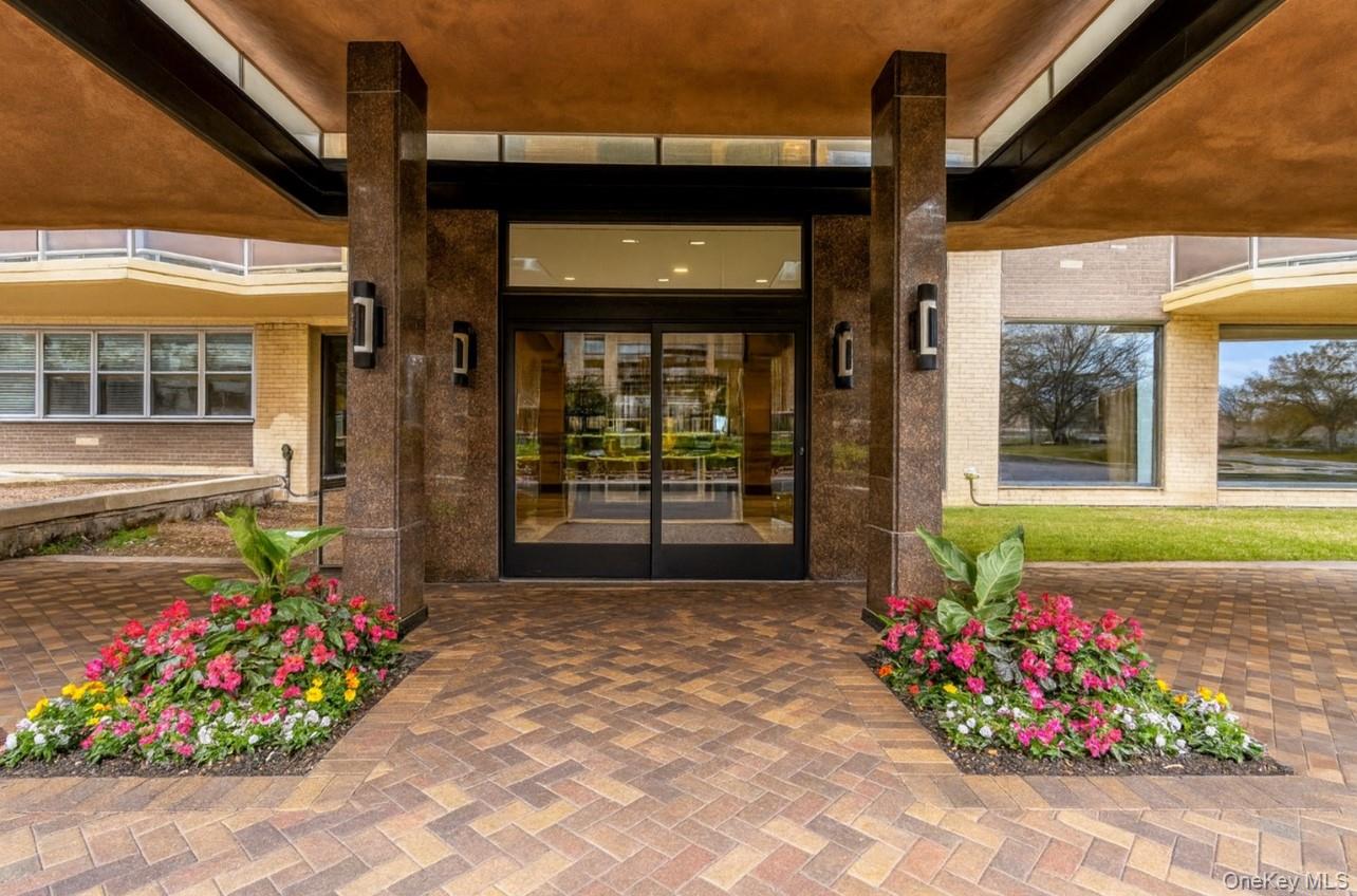 17-85 215th Street # 5B, Bayside, NY 11360