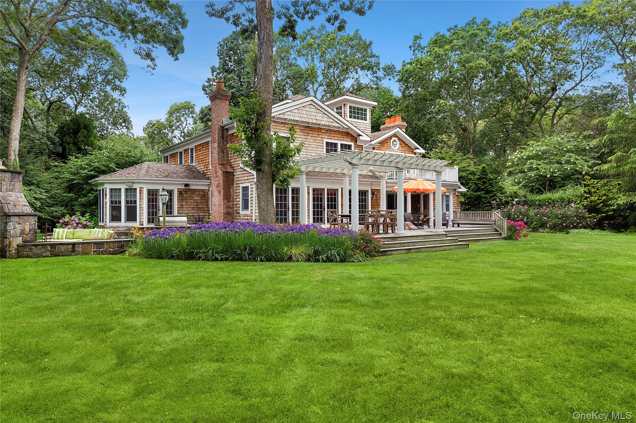 55 Cedar Lane W, Remsenburg, NY 11960