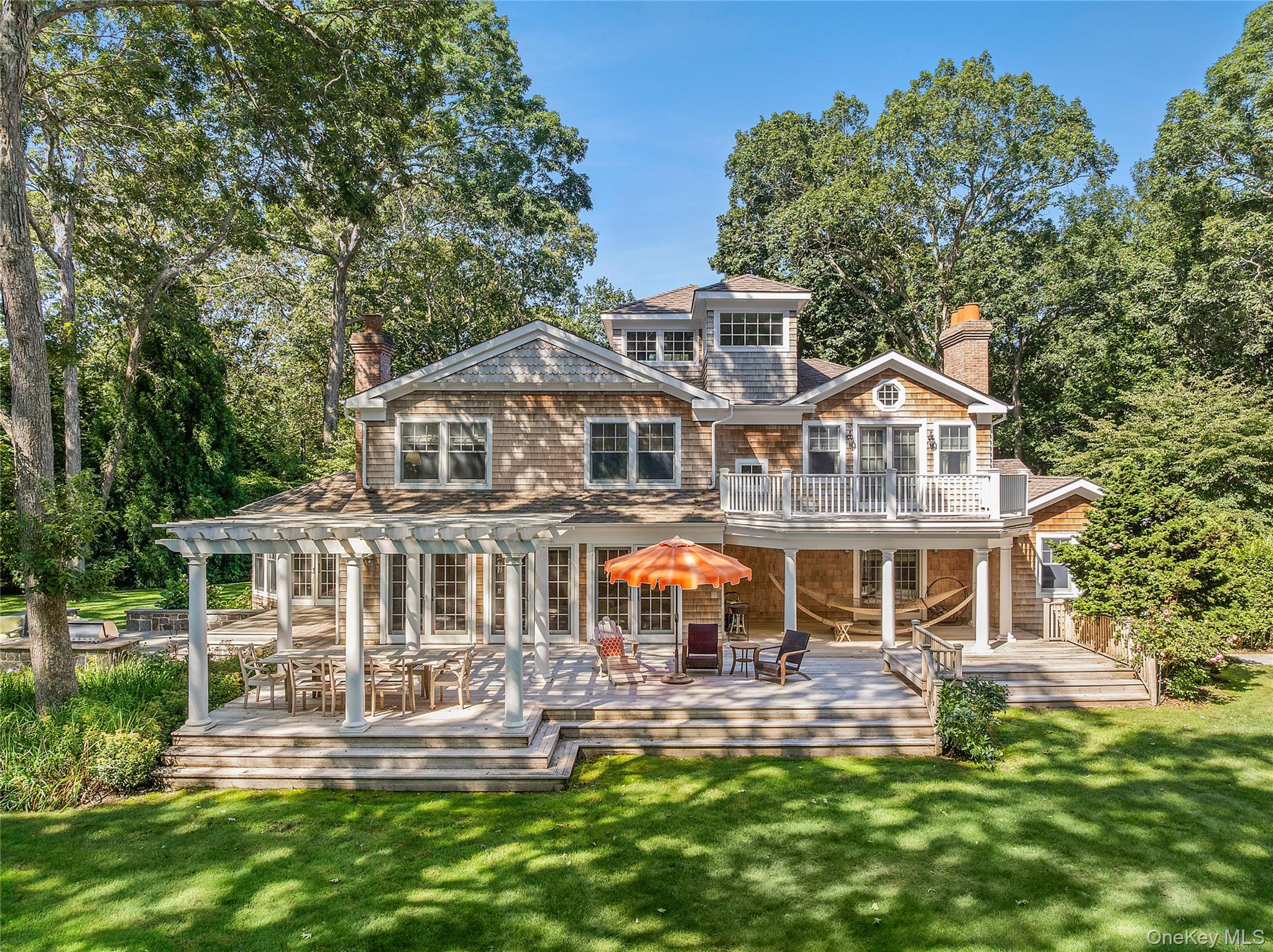 55 Cedar Lane W, Remsenburg, NY 11960