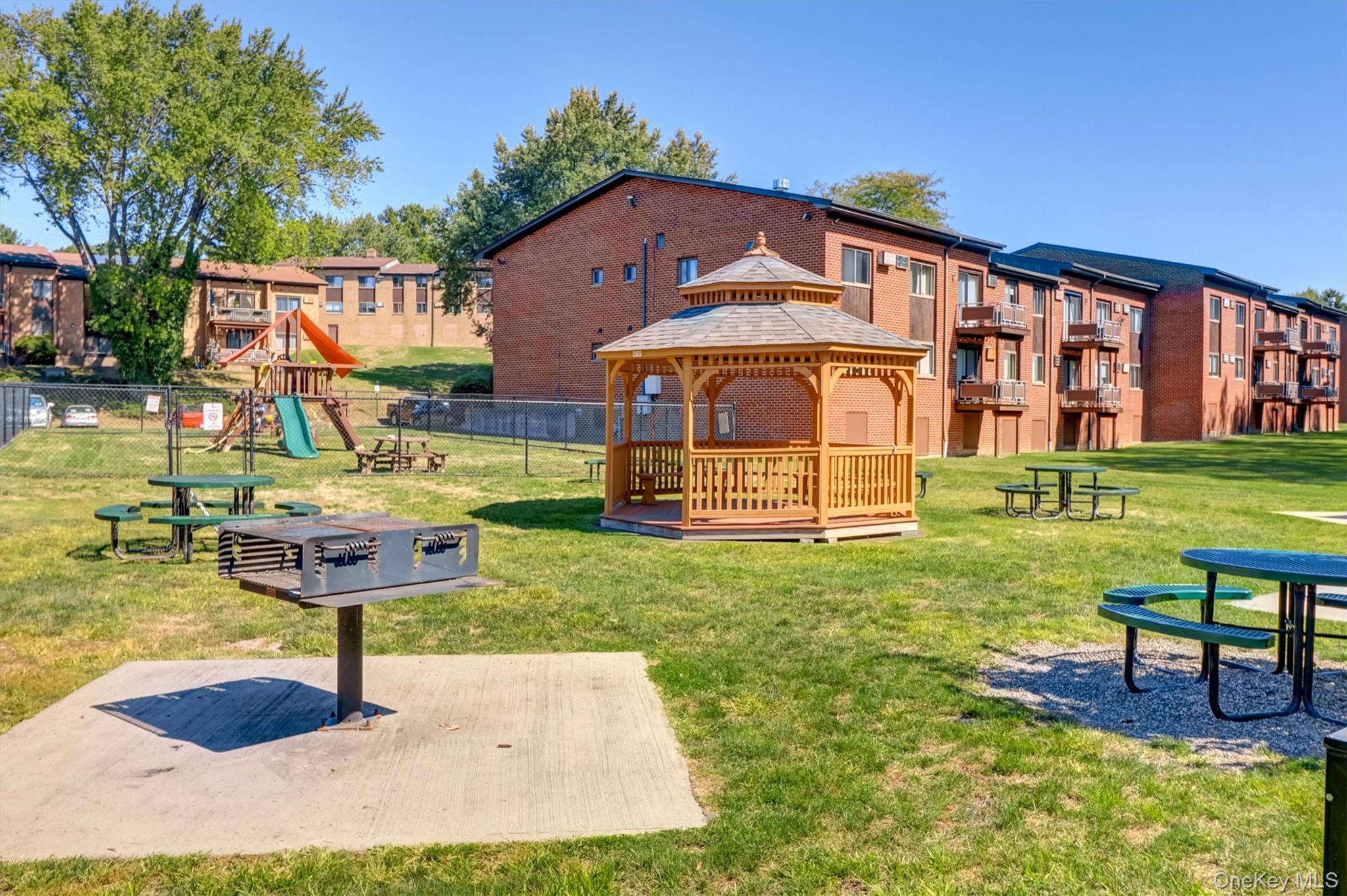 3 Charles Lane # 2F, Pomona, NY 10970