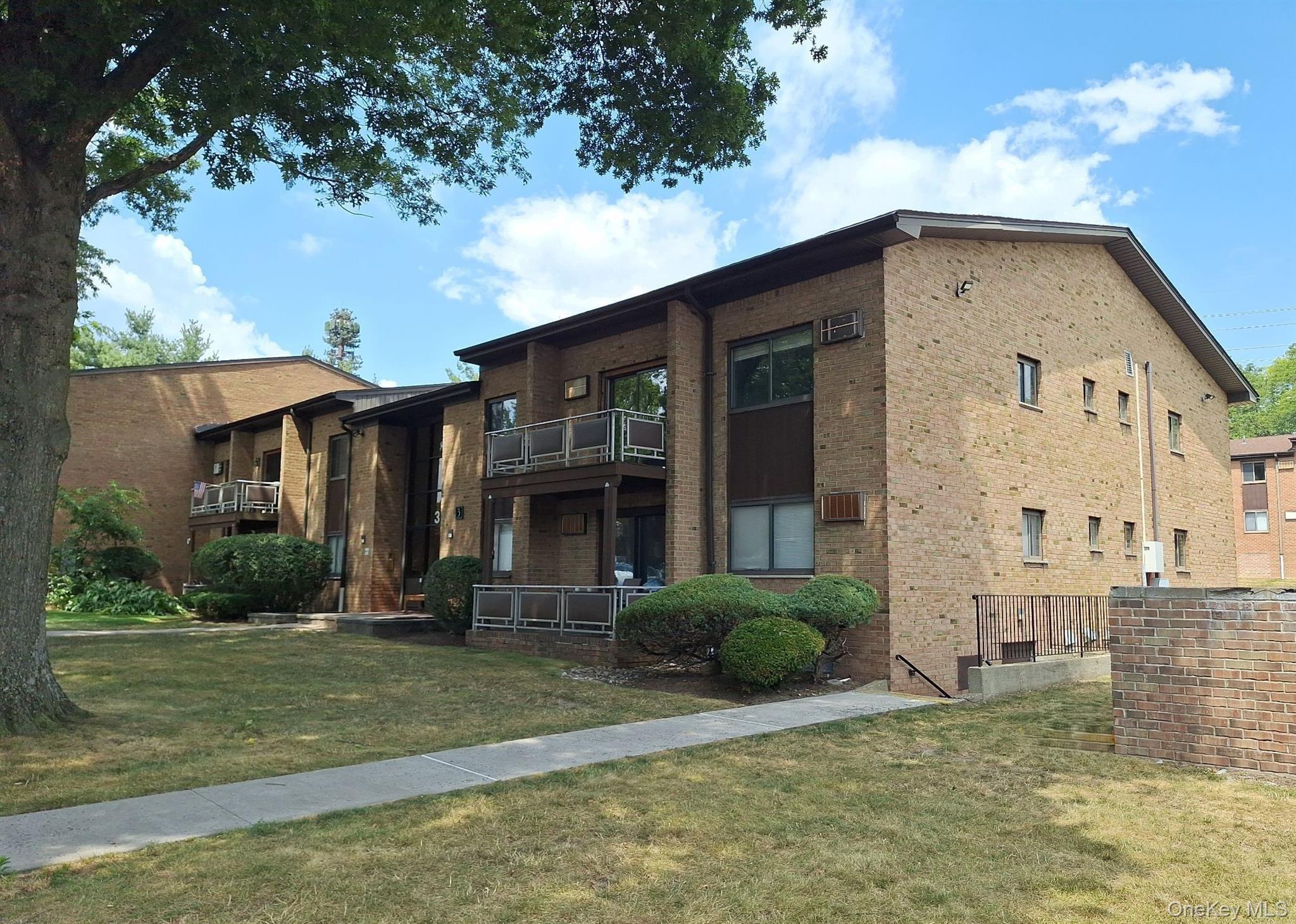 3 Charles Lane # 2F, Pomona, NY 10970