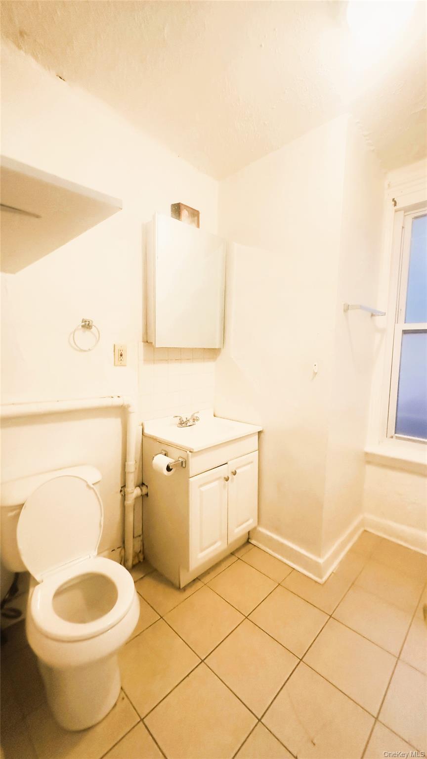 26 Dubois Avenue # 2, Poughkeepsie, NY 12601