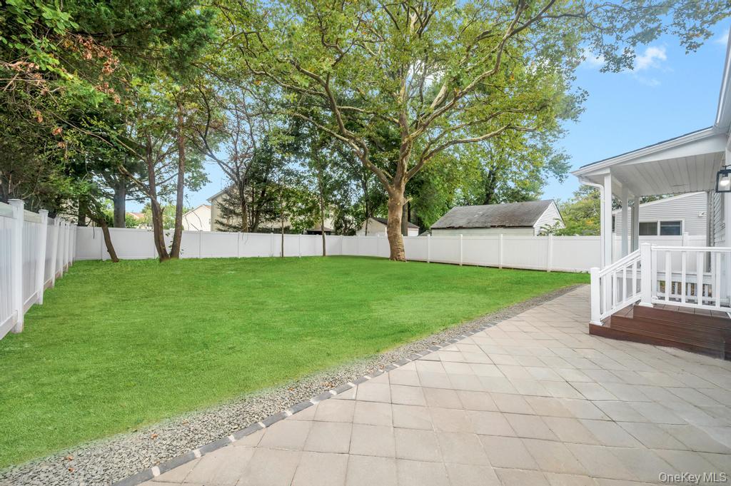 674 Winthrop Drive, Uniondale, NY 11553