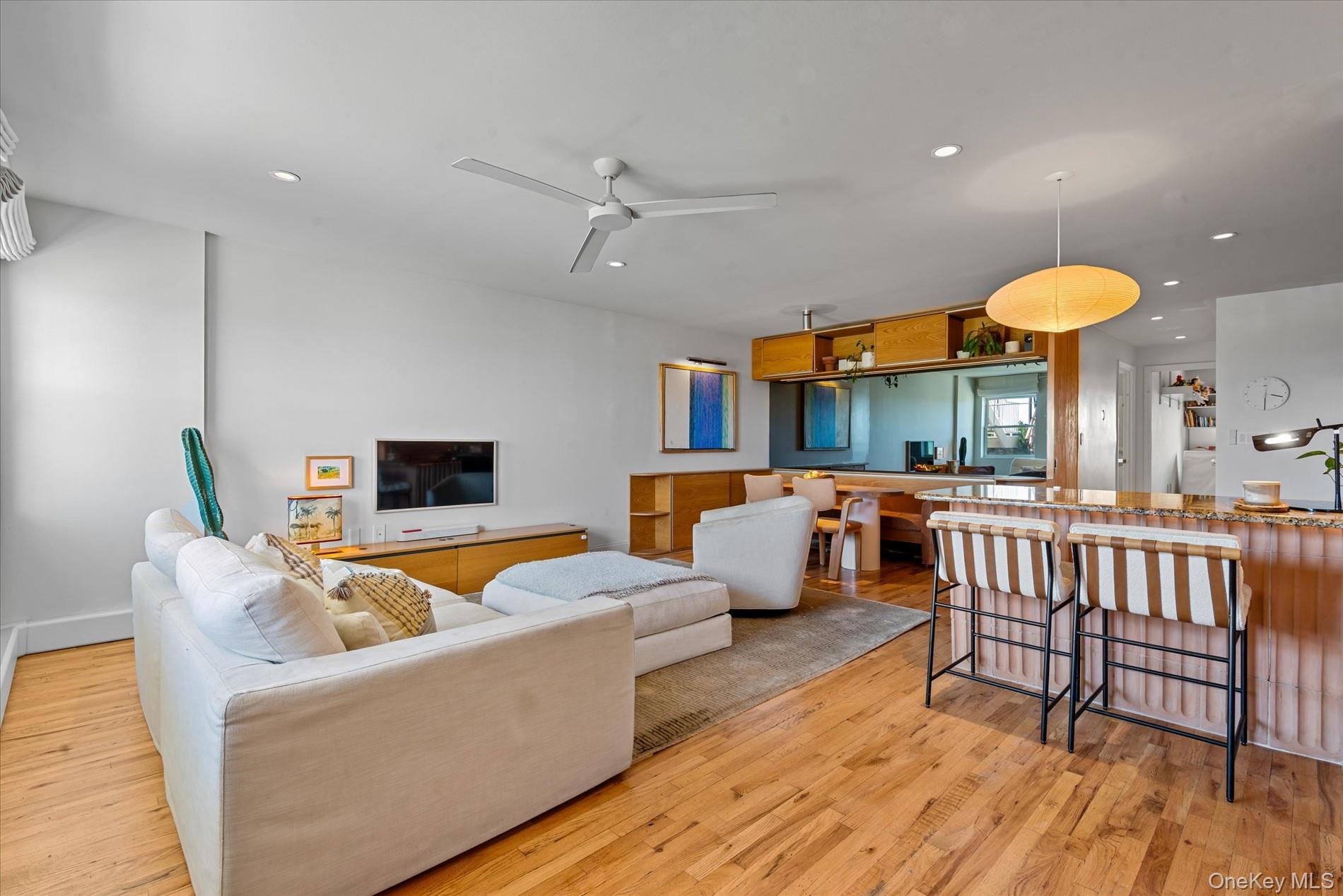 10012 Shore Front Parkway # 18A, Rockaway Park, NY 11694
