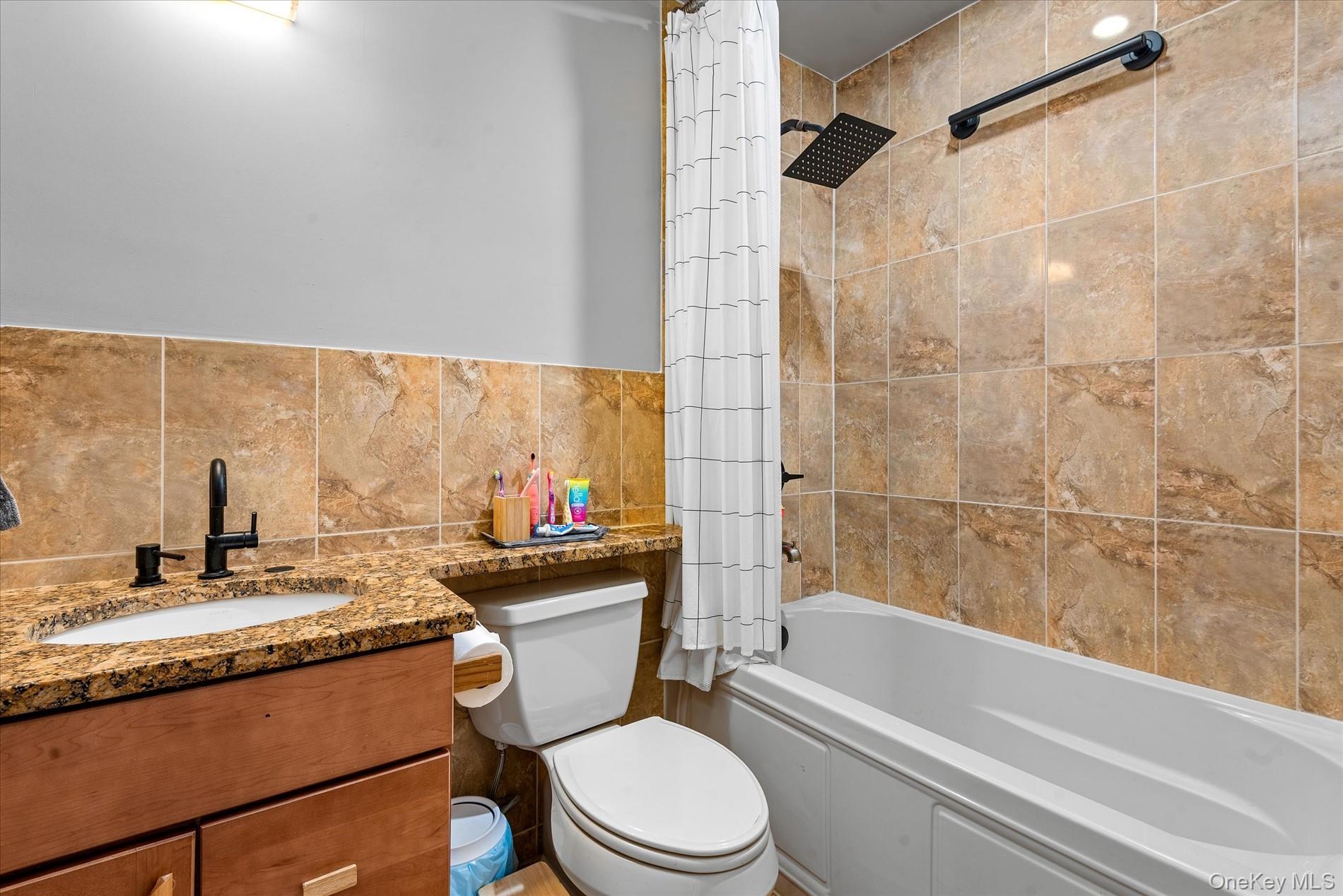 10012 Shore Front Parkway # 18A, Rockaway Park, NY 11694