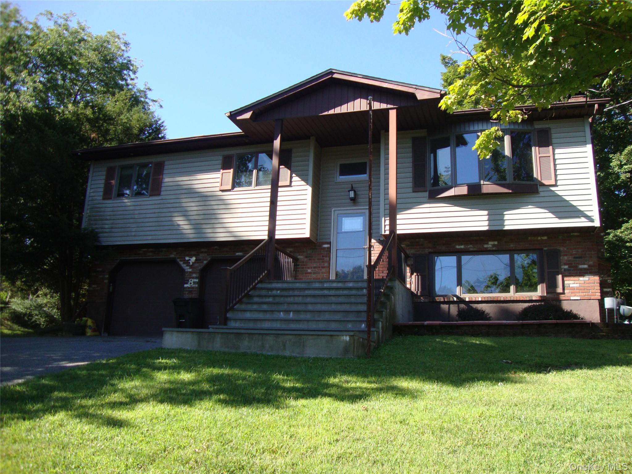 8 O'Sullivan Lane, Monroe, NY 10950