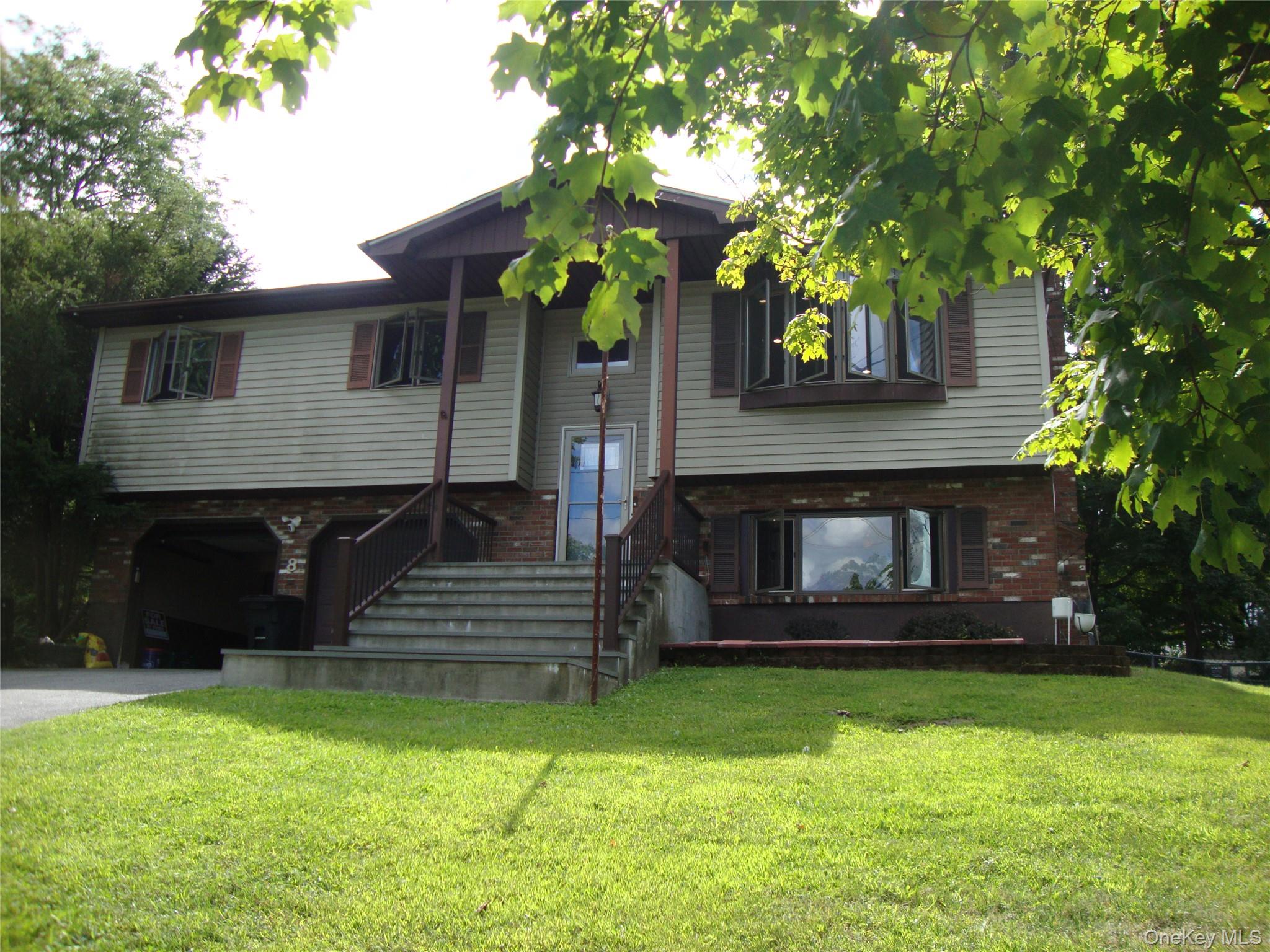 8 O'Sullivan Lane, Monroe, NY 10950