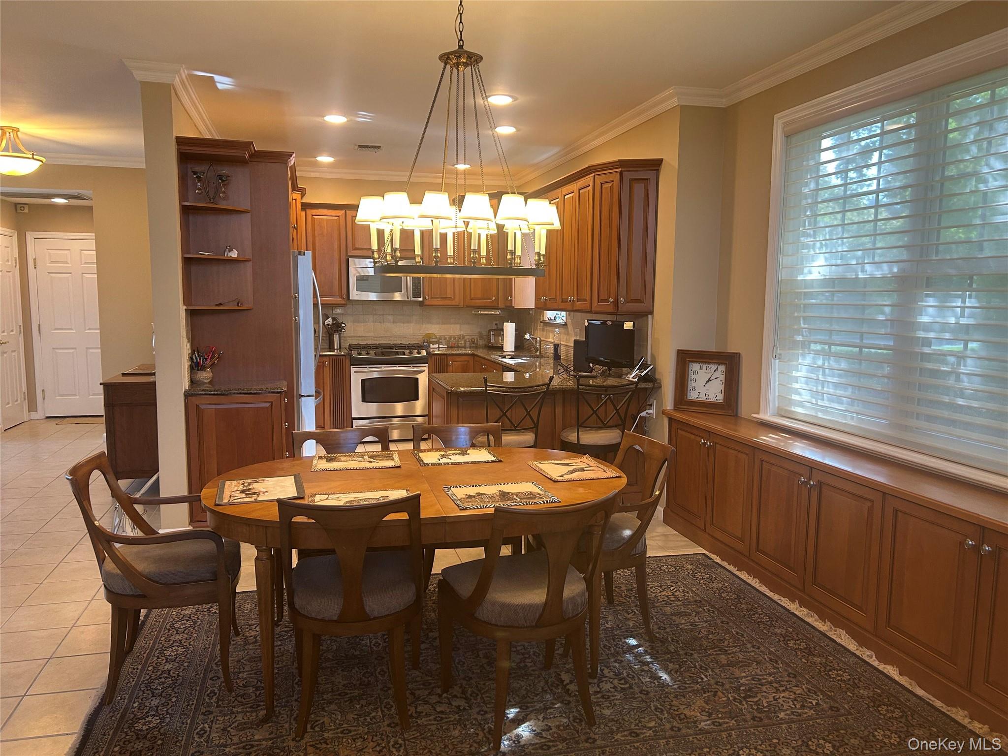 423 Florencia Place, Melville, NY 11747