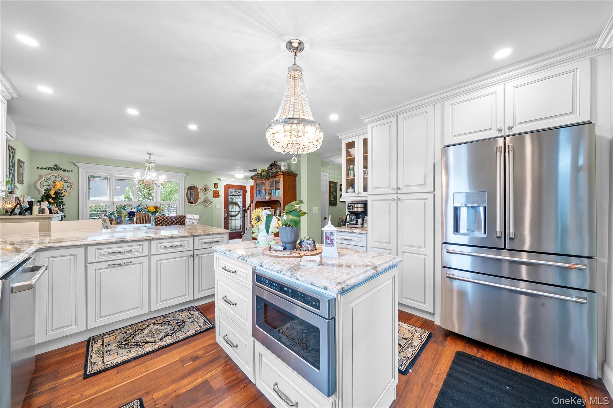 518 11th Street, West Babylon, NY 11704