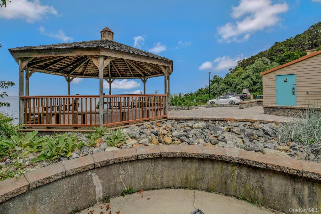 30 Center Drive, Riverhead, NY 11901