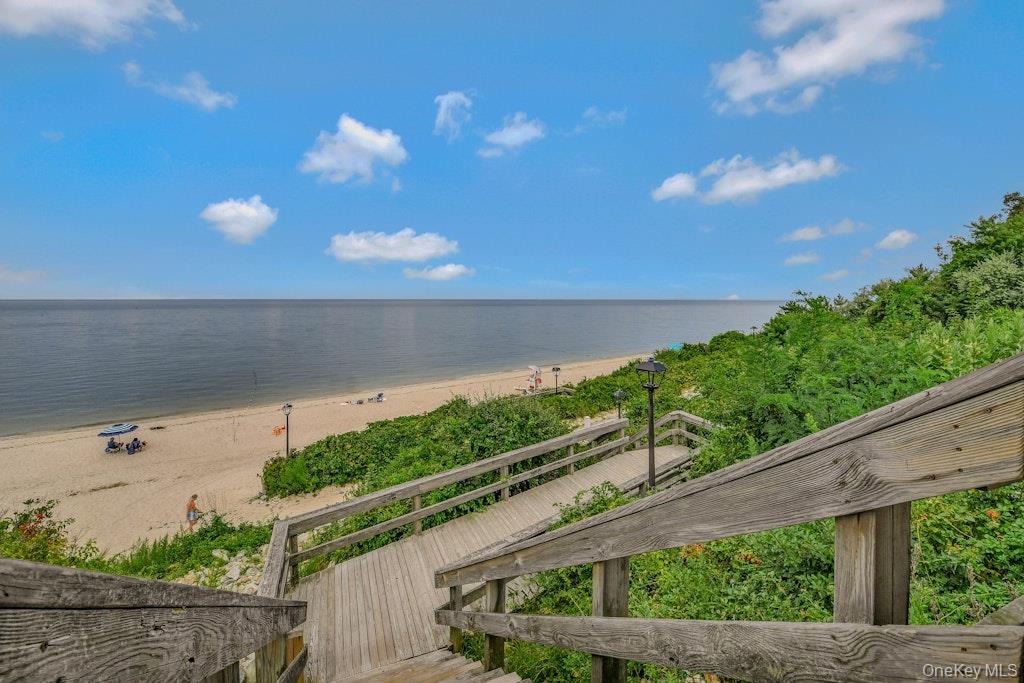 30 Center Drive, Riverhead, NY 11901