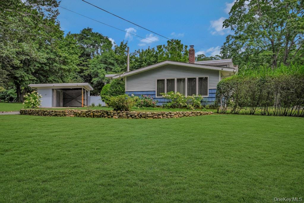 30 Center Drive, Riverhead, NY 11901