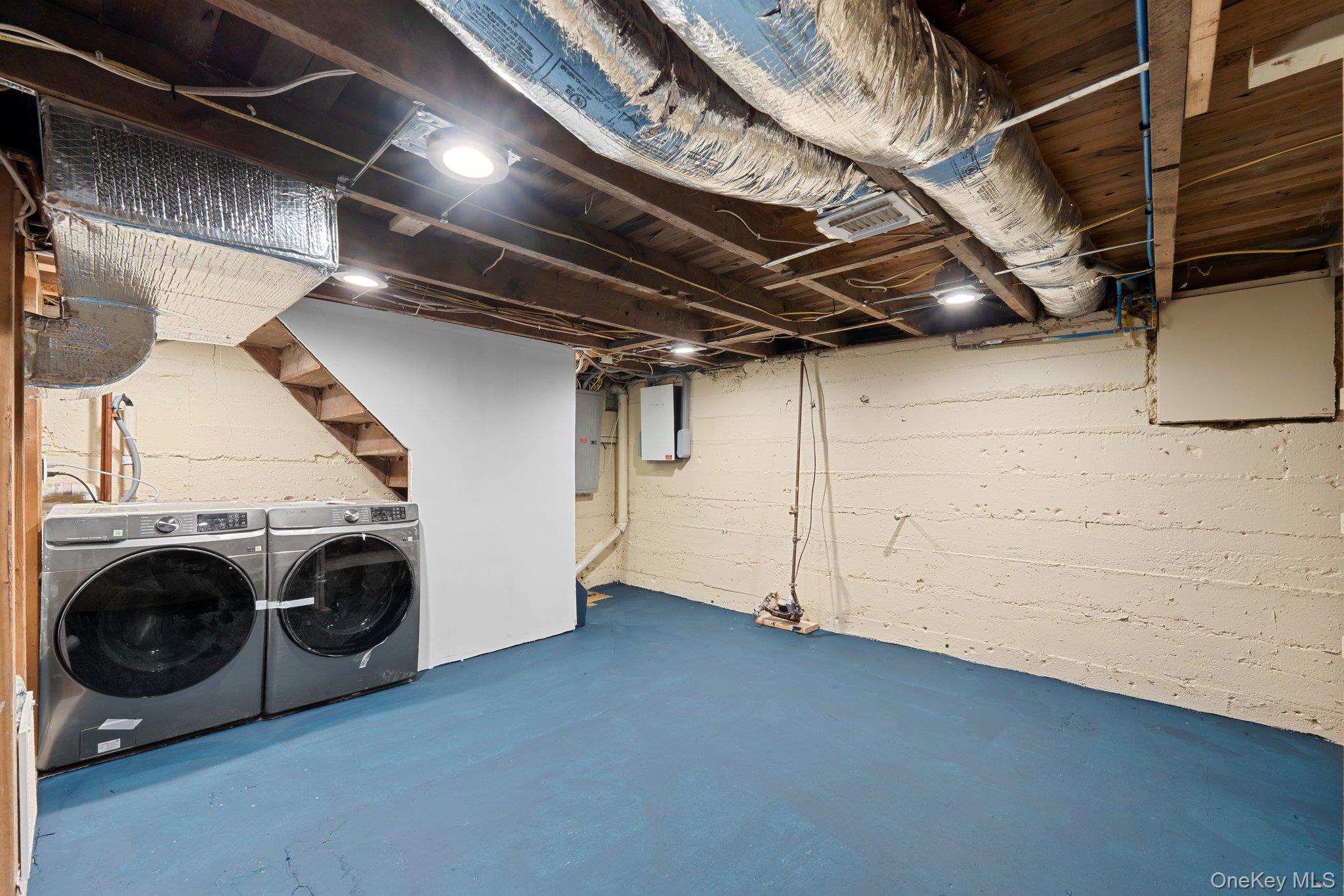 51 Sterling Place, Amityville, NY 11701