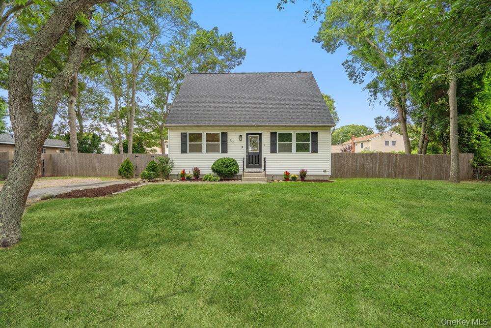 143 Robinwood Drive, Shirley, NY 11967