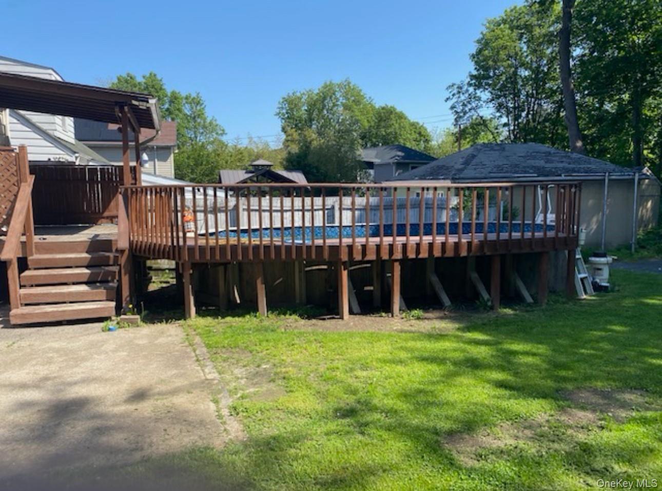 303 Glen Avenue, Staten Island, NY 10301